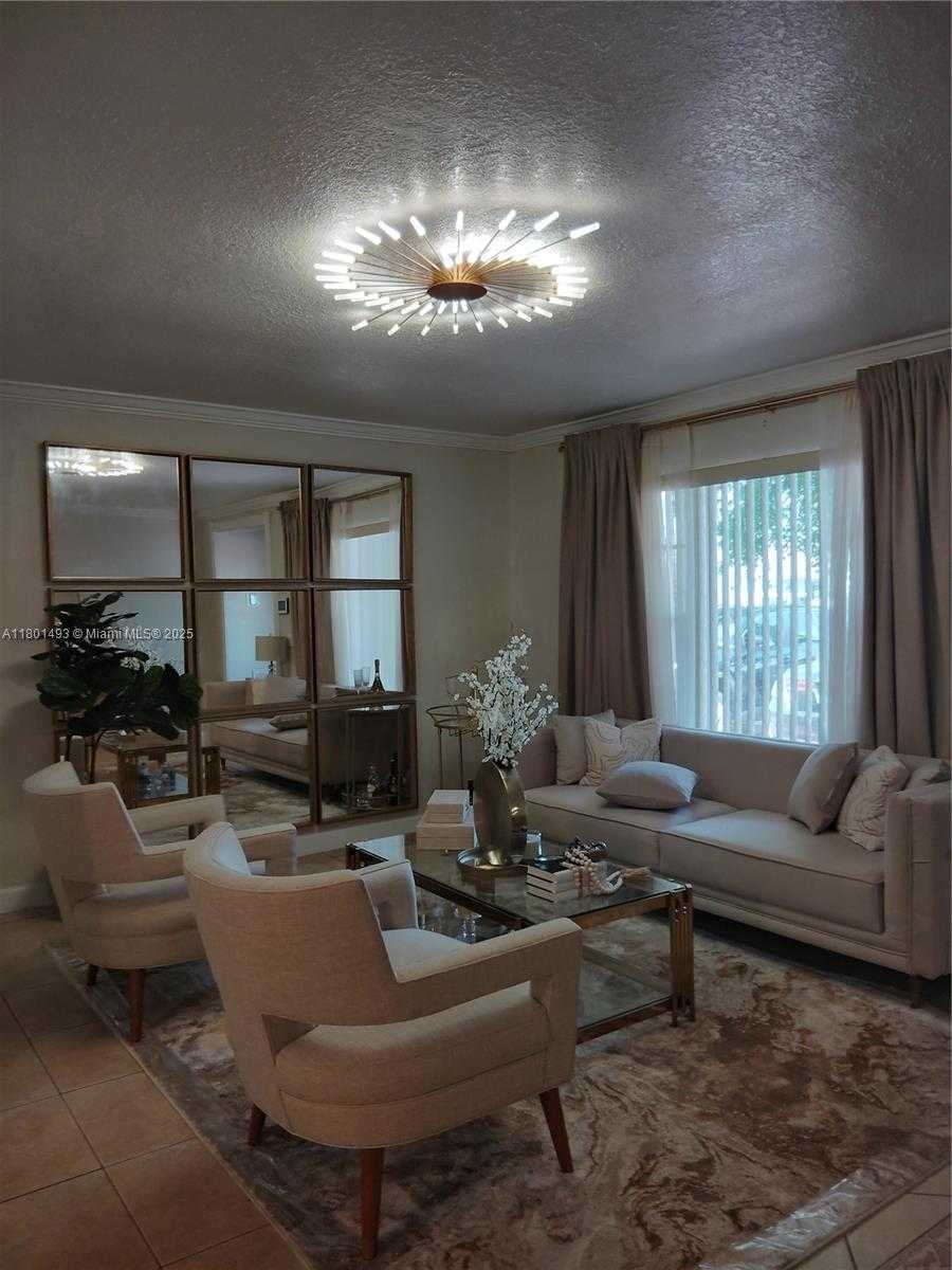 Small Image of 8640 NORTH WEST 4TH ST, Pembroke Pines Number 4