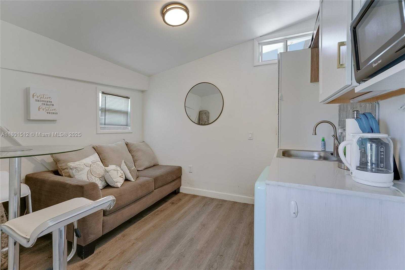 Small Image of 19520 NORTH EAST 19TH AVE, Miami Number 21