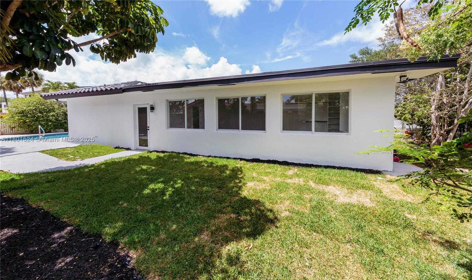 Small Image of 1830 NORTH EAST 65TH CT, Fort Lauderdale Number 33