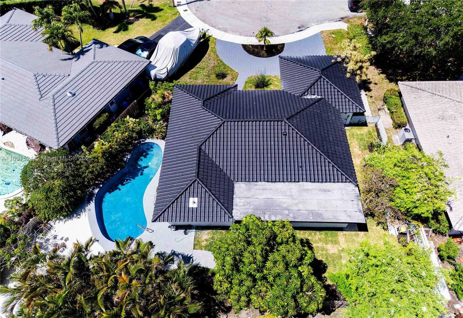 Small Image of 1830 NORTH EAST 65TH CT, Fort Lauderdale Number 36