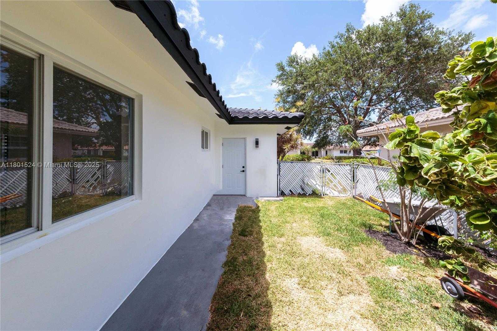 Small Image of 1830 NORTH EAST 65TH CT, Fort Lauderdale Number 39