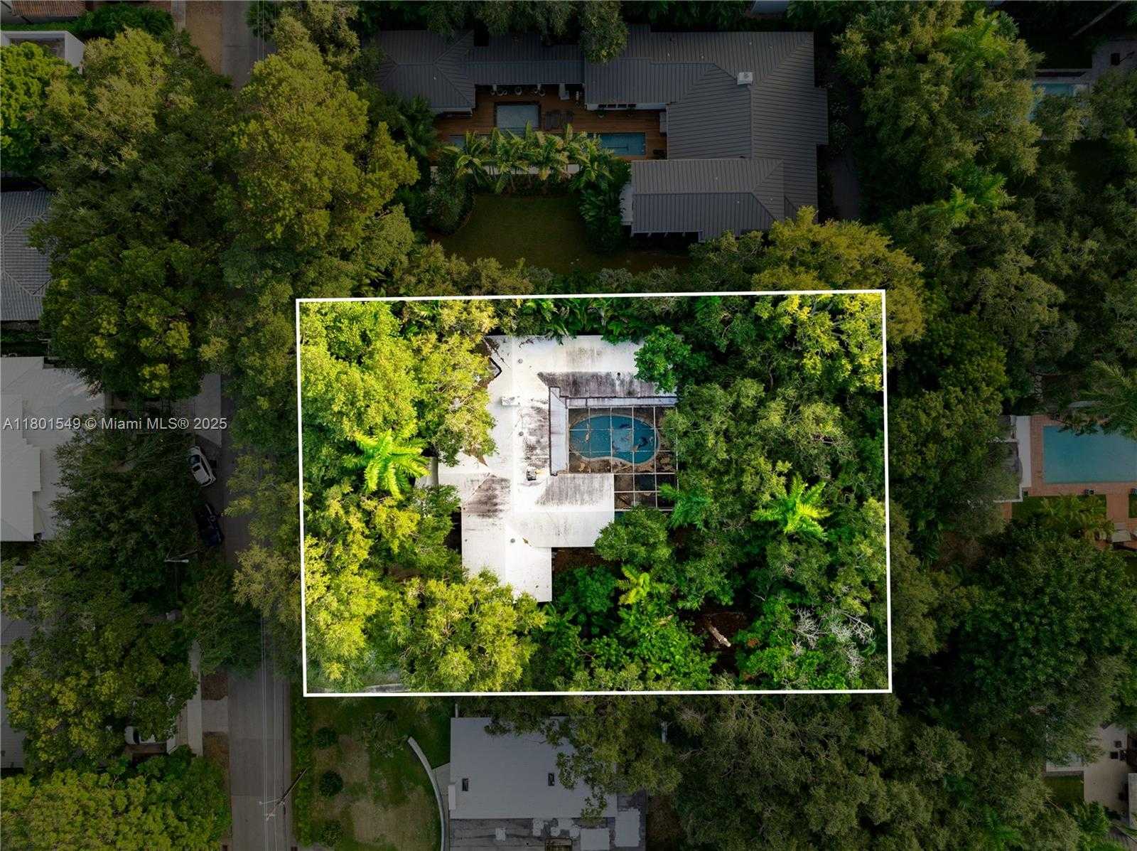 Small Image of 2850 NATOMA ST, Coconut Grove Number 4