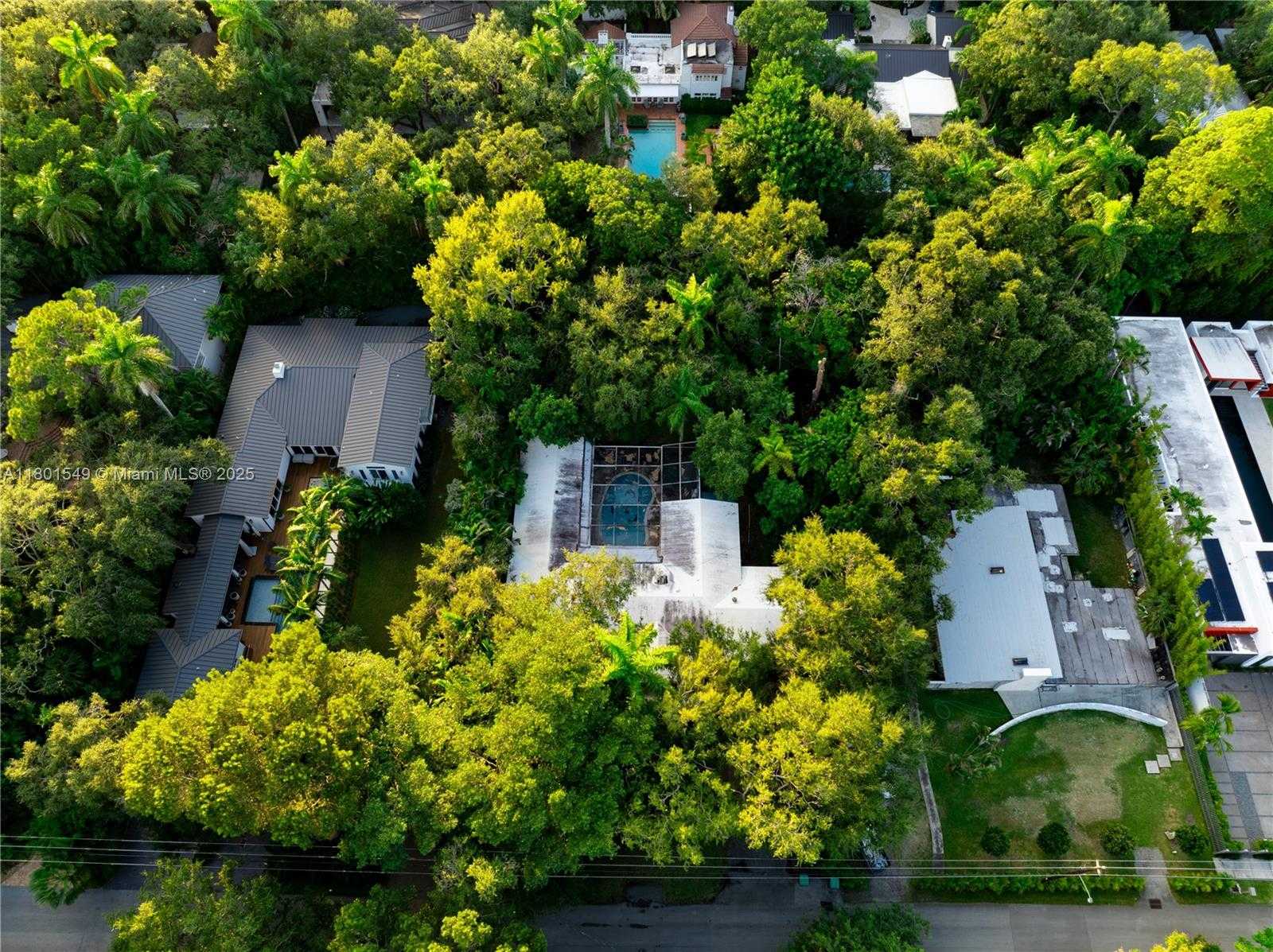 Small Image of 2850 NATOMA ST, Coconut Grove Number 5