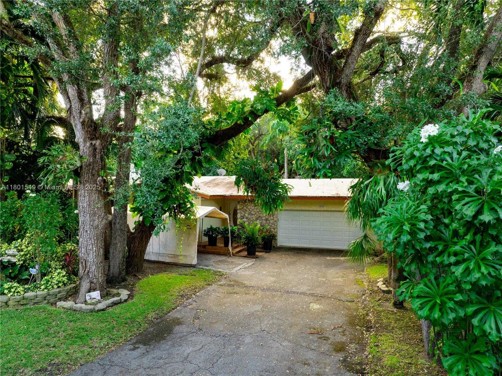 Small Image of 2850 NATOMA ST, Coconut Grove Number 9
