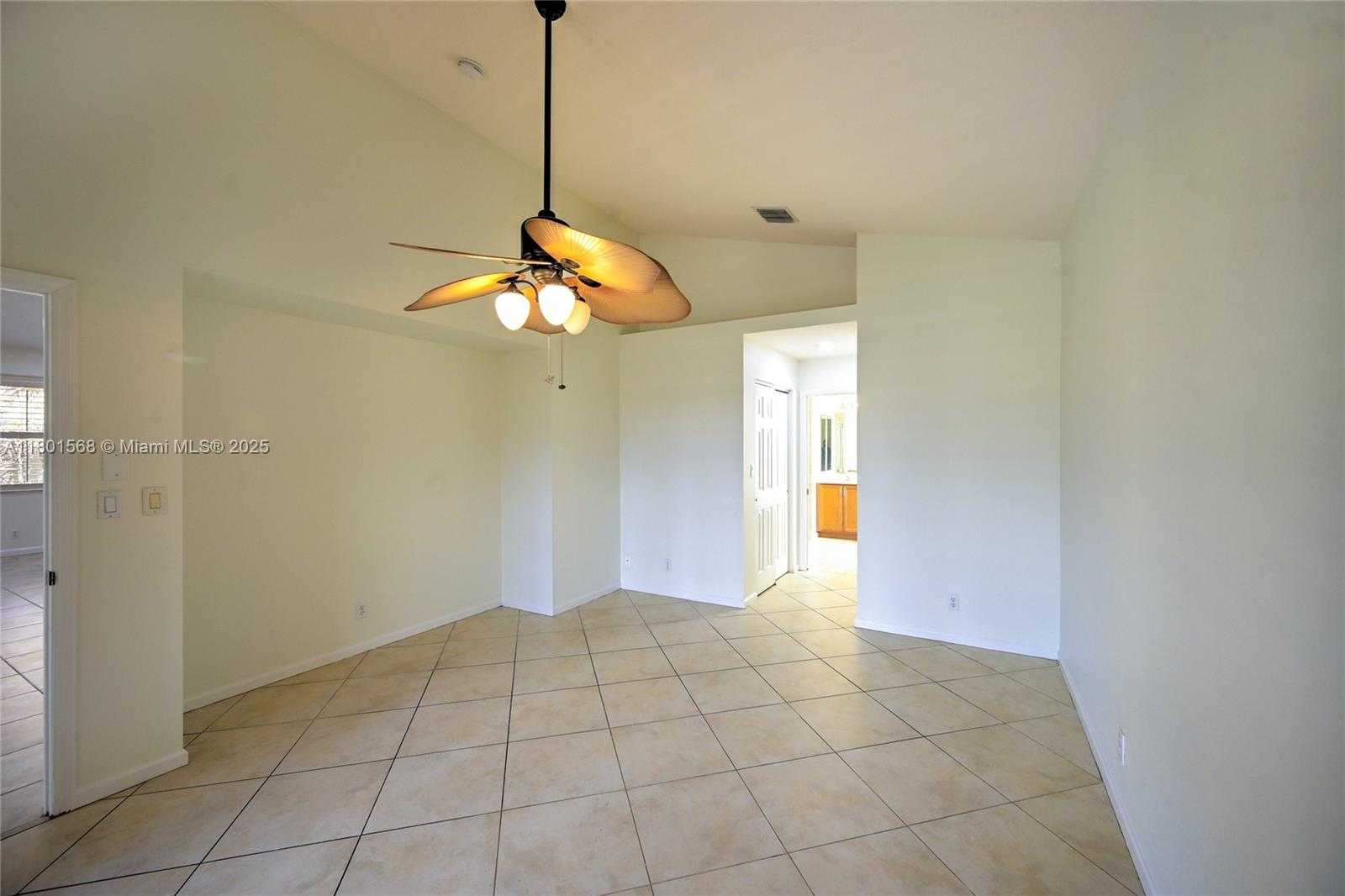 Small Image of 4940 GATEWAY GARDENS DR, Boynton Beach Number 24