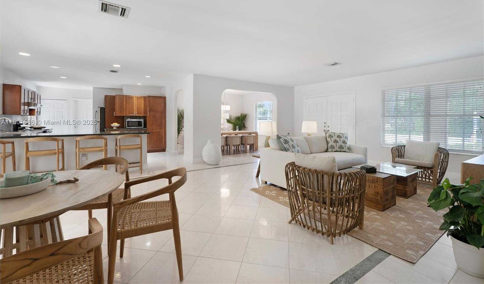 Small Image of 8700 SOUTH WEST 64TH AVE, Pinecrest Number 2