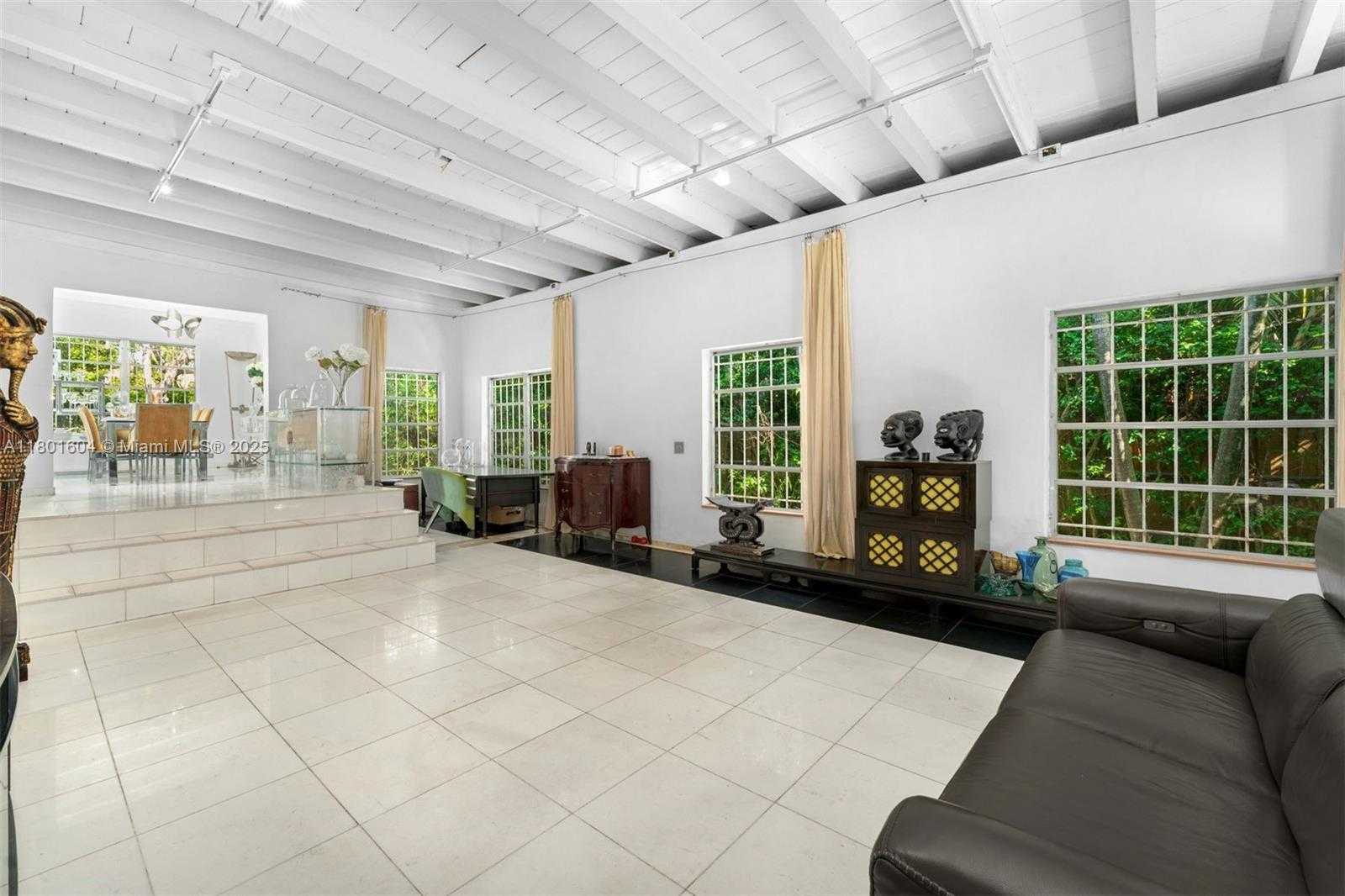 Small Image of 650 NORTH EAST 60TH ST, Miami Number 10