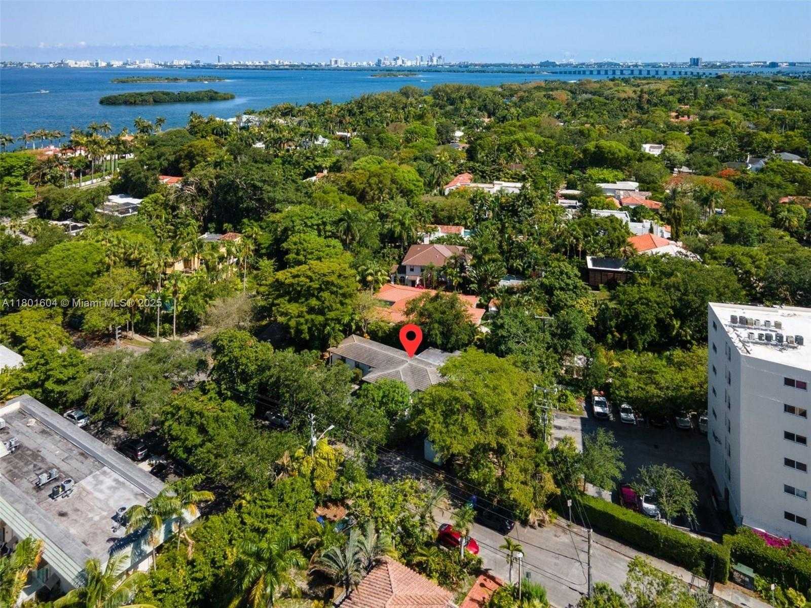 Small Image of 650 NORTH EAST 60TH ST, Miami Number 15