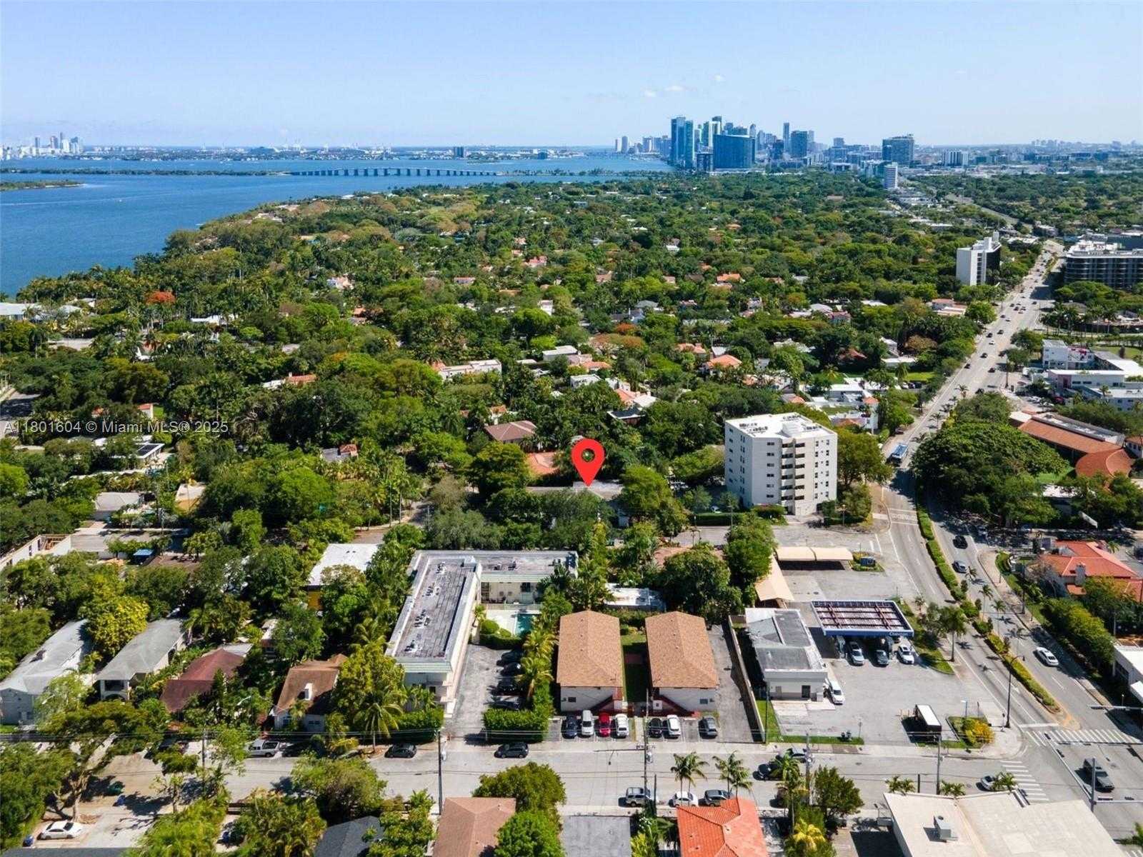 Small Image of 650 NORTH EAST 60TH ST, Miami Number 18