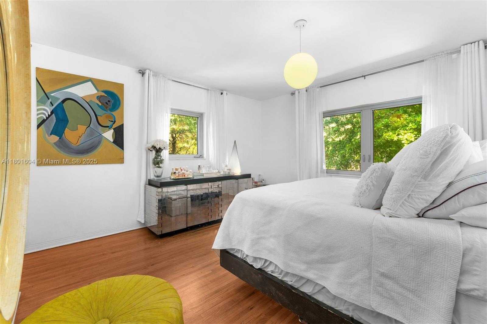 Small Image of 650 NORTH EAST 60TH ST, Miami Number 9