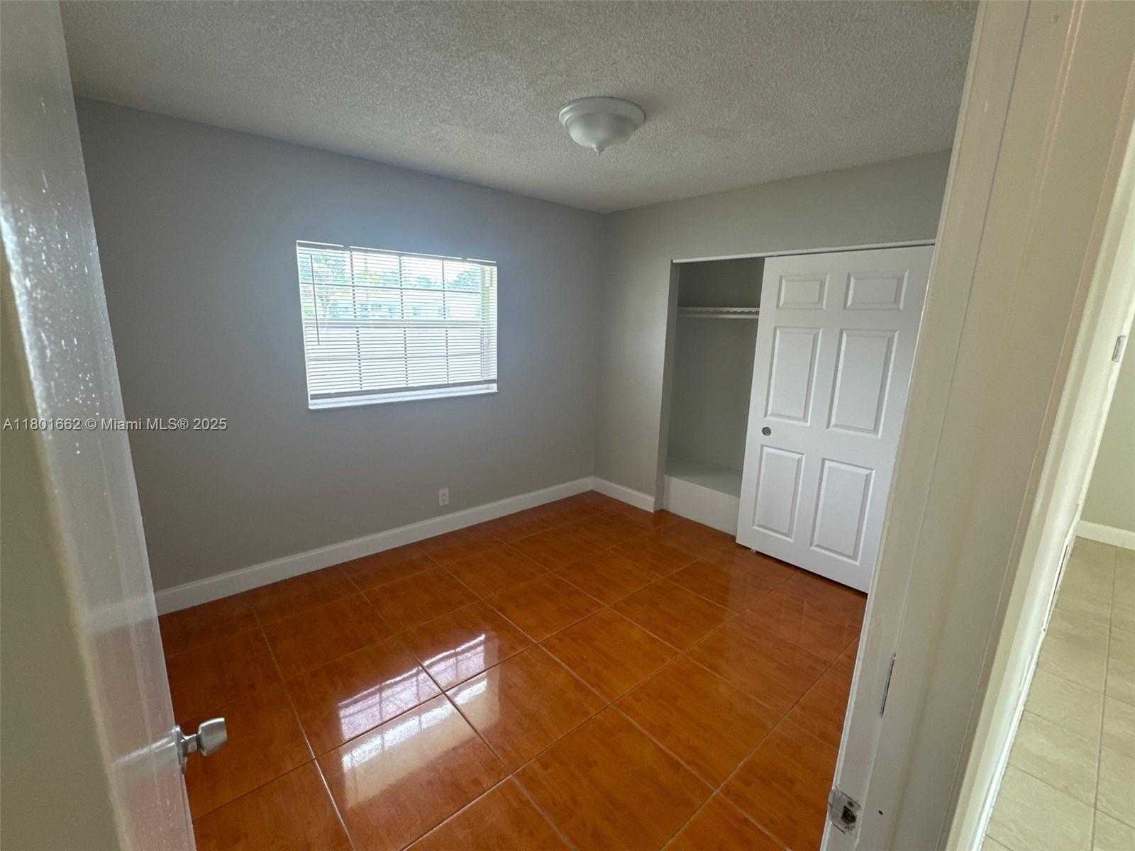 Small Image of 6714 BOULEVARD OF CHAMPIONS, North Lauderdale Number 13