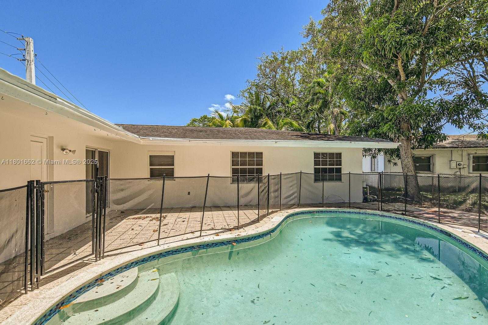 Small Image of 6714 BOULEVARD OF CHAMPIONS, North Lauderdale Number 20