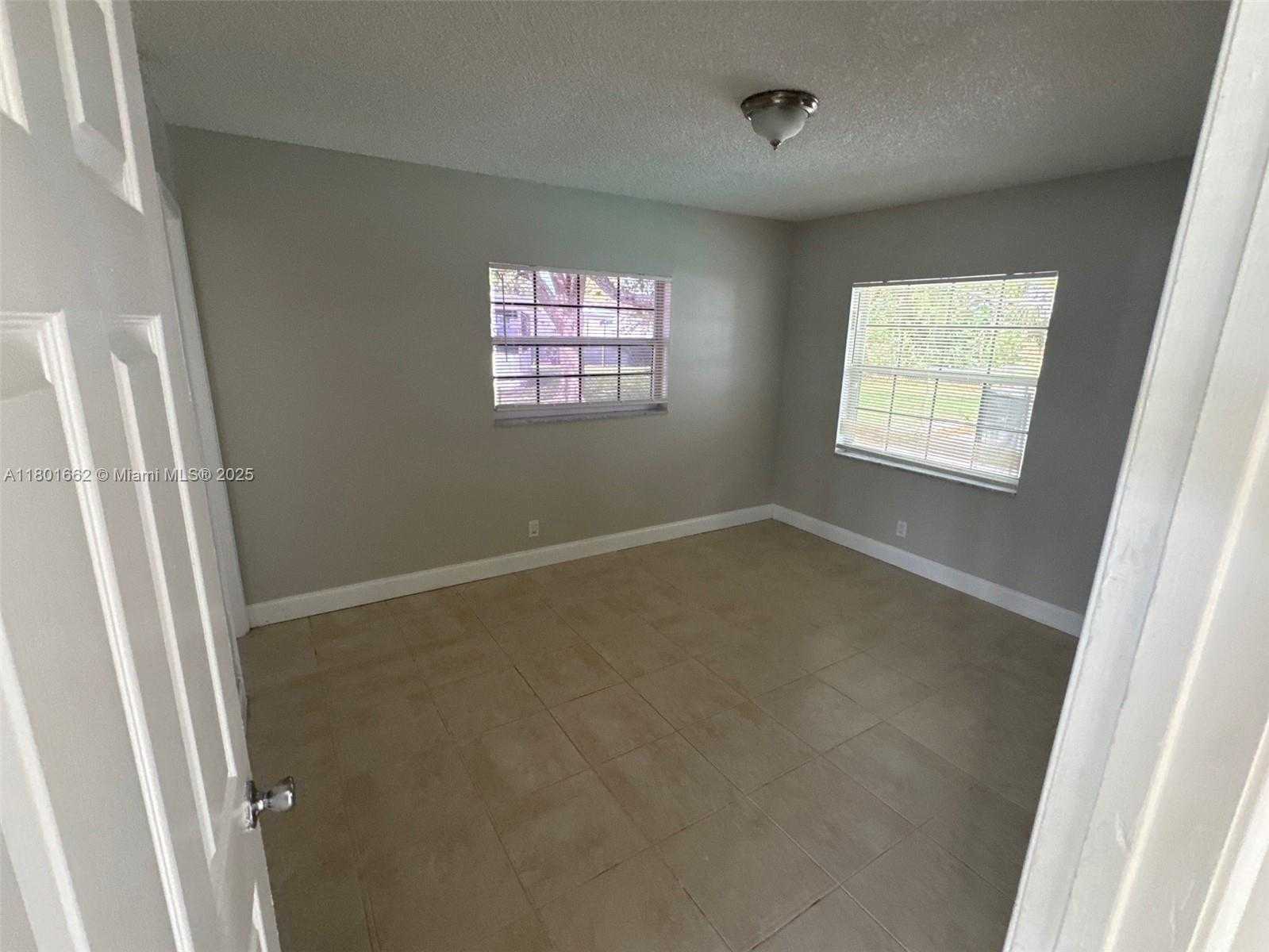 Small Image of 6714 BOULEVARD OF CHAMPIONS, North Lauderdale Number 5
