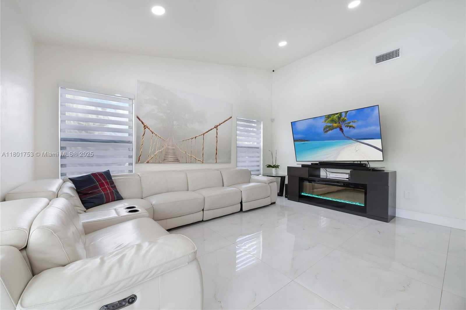 Small Image of 8840 SOUTH WEST 181ST TER, Palmetto Bay Number 13