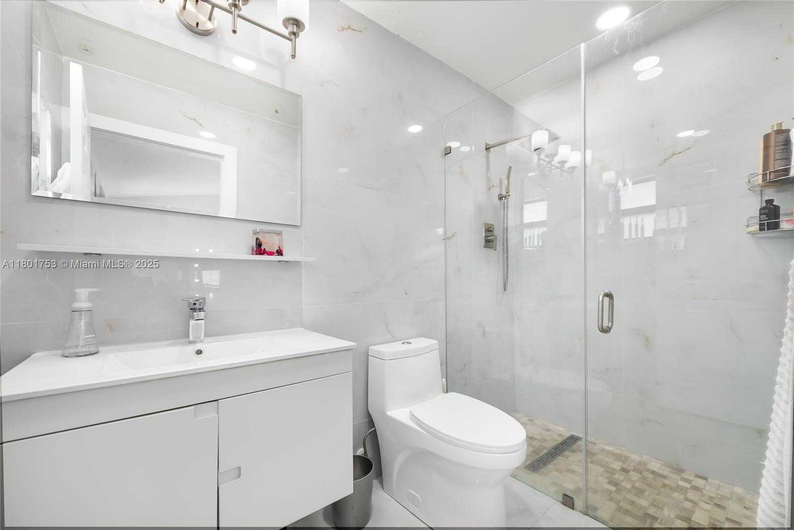 Small Image of 8840 SOUTH WEST 181ST TER, Palmetto Bay Number 17