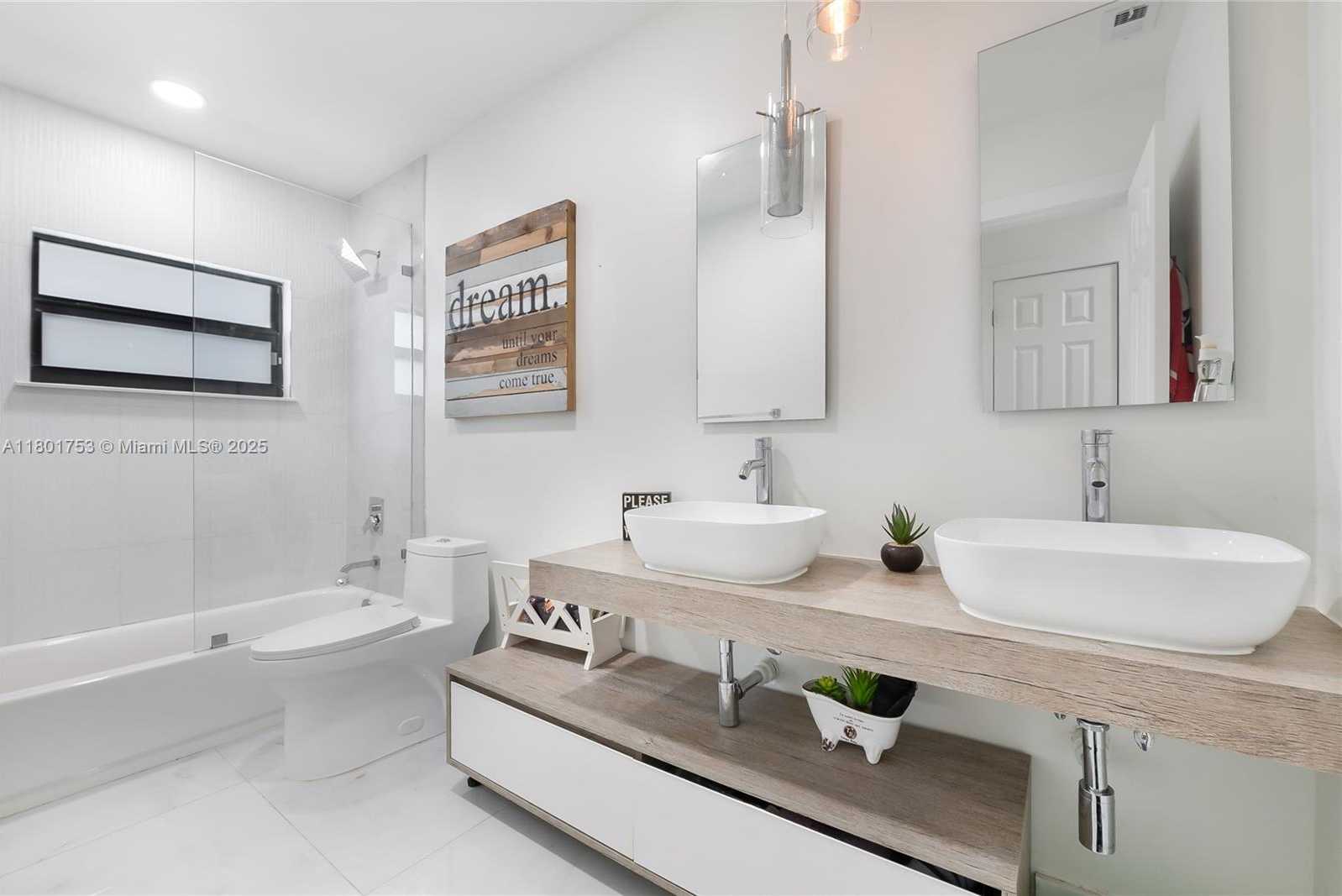 Small Image of 8840 SOUTH WEST 181ST TER, Palmetto Bay Number 18