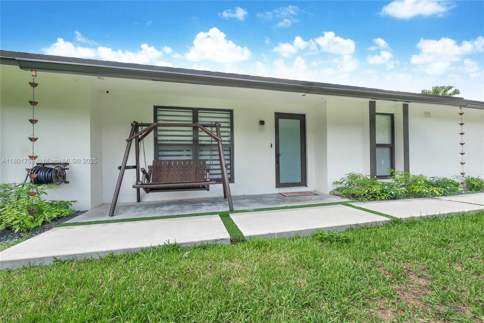Small Image of 8840 SOUTH WEST 181ST TER, Palmetto Bay Number 24