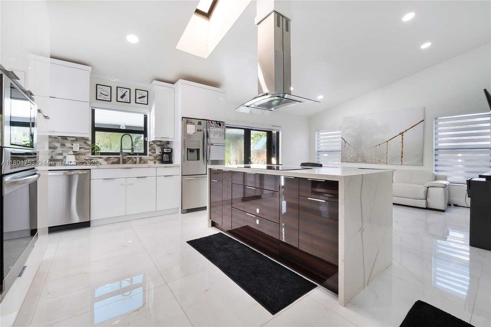 Small Image of 8840 SOUTH WEST 181ST TER, Palmetto Bay Number 5