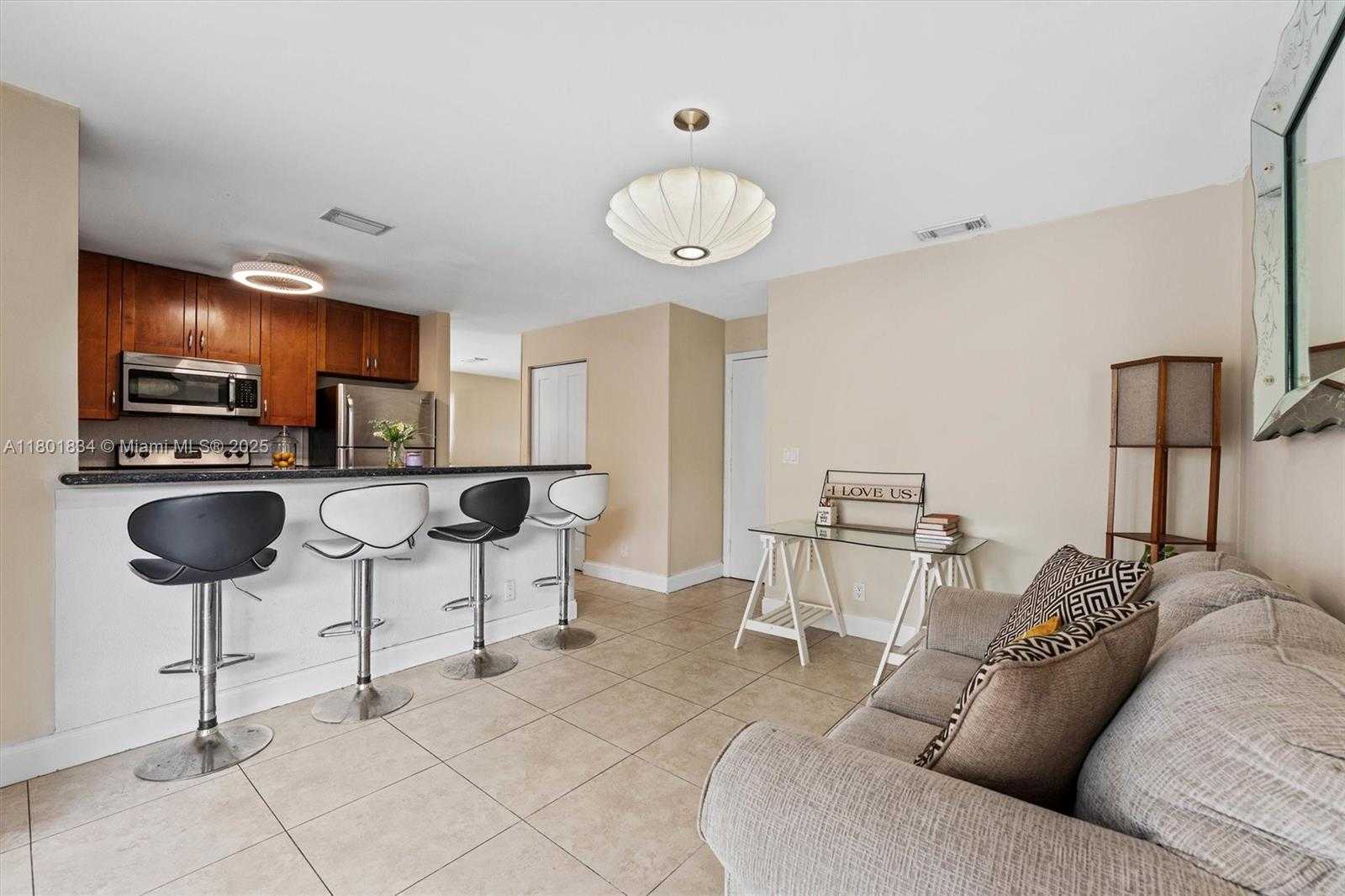 Small Image of 6800 BAYFRONT CIRCLE, Margate Number 11