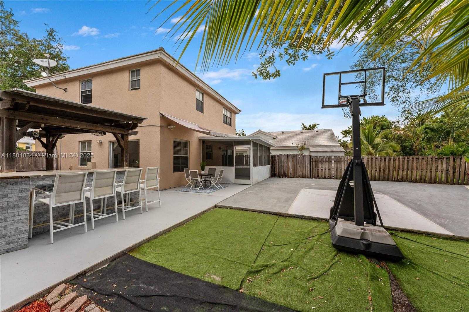 Small Image of 6800 BAYFRONT CIRCLE, Margate Number 17