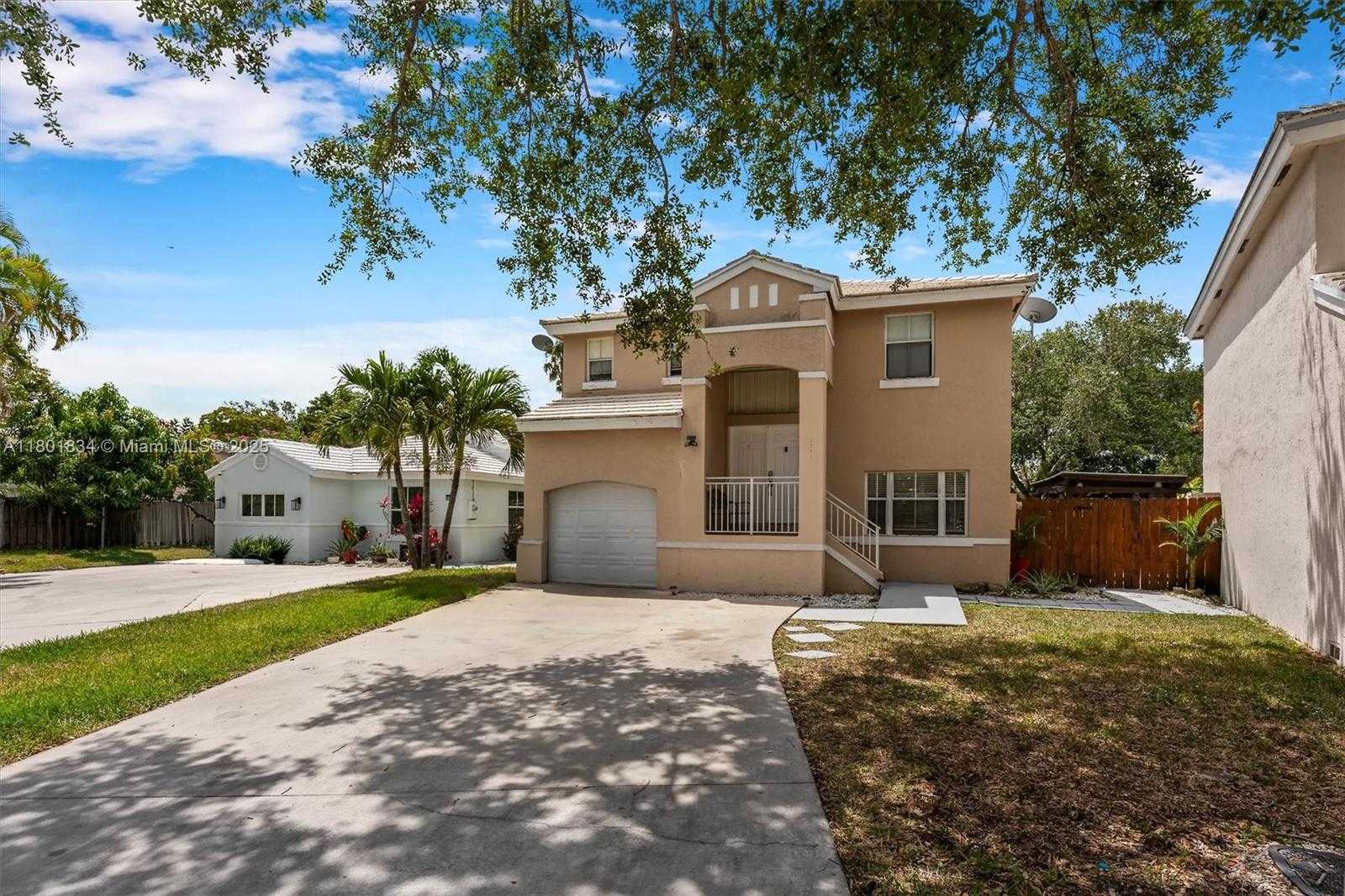 Small Image of 6800 BAYFRONT CIRCLE, Margate Number 2