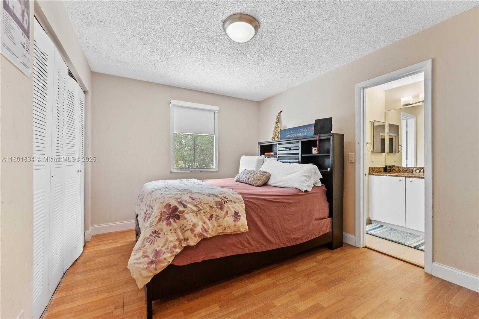 Small Image of 6800 BAYFRONT CIRCLE, Margate Number 29