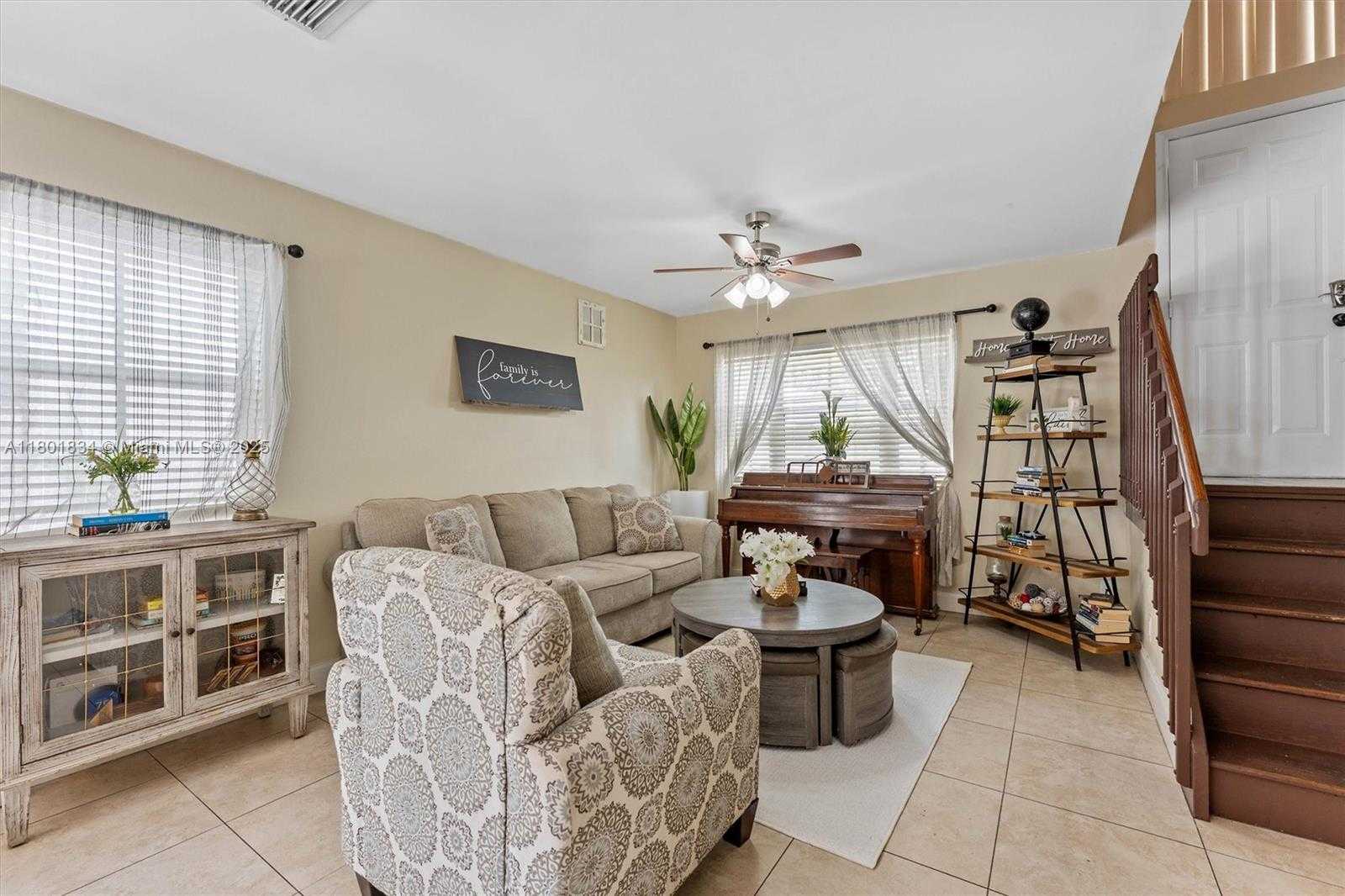 Small Image of 6800 BAYFRONT CIRCLE, Margate Number 3
