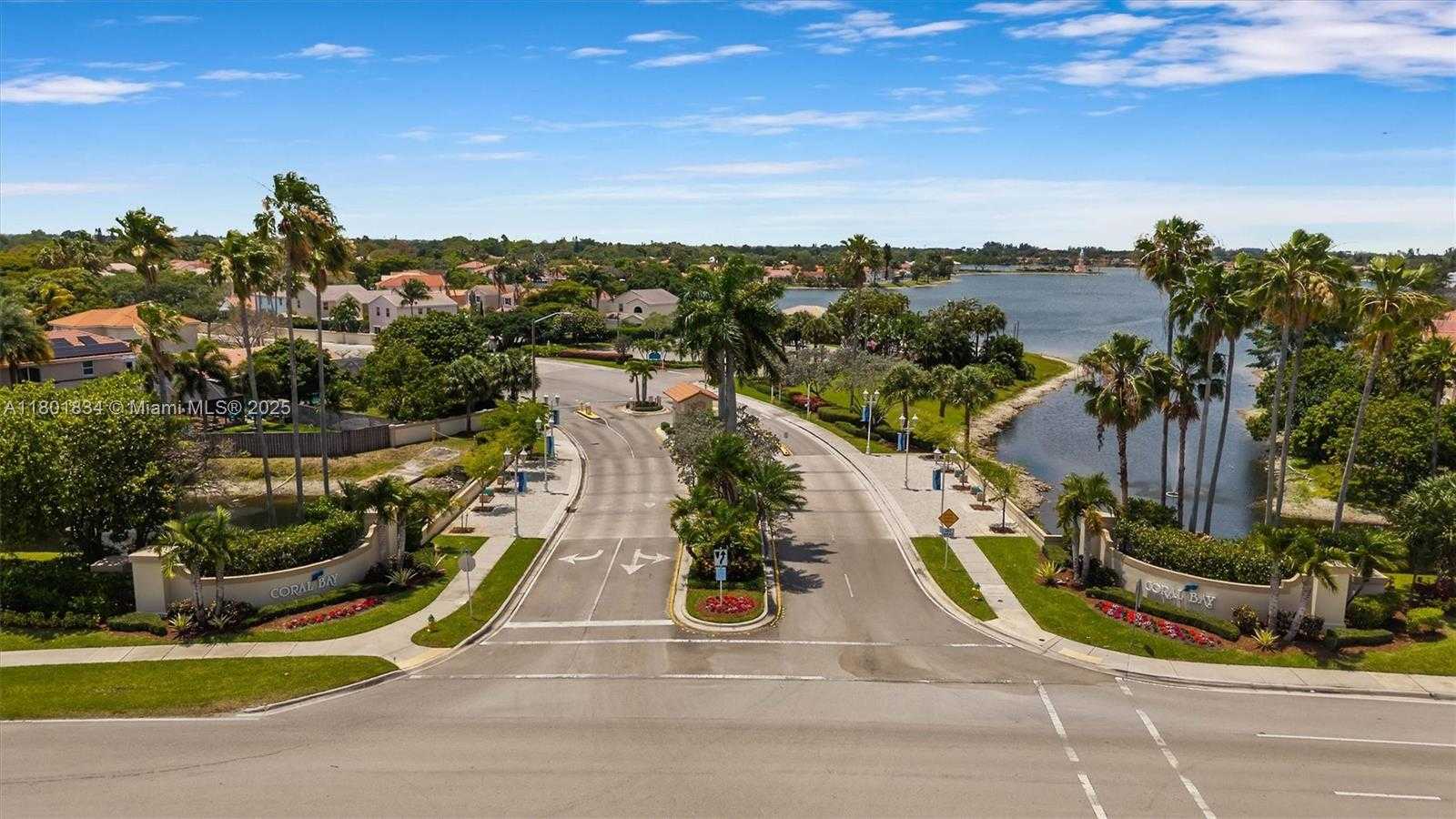 Small Image of 6800 BAYFRONT CIRCLE, Margate Number 30