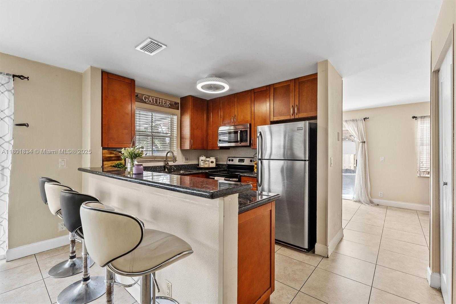 Small Image of 6800 BAYFRONT CIRCLE, Margate Number 9