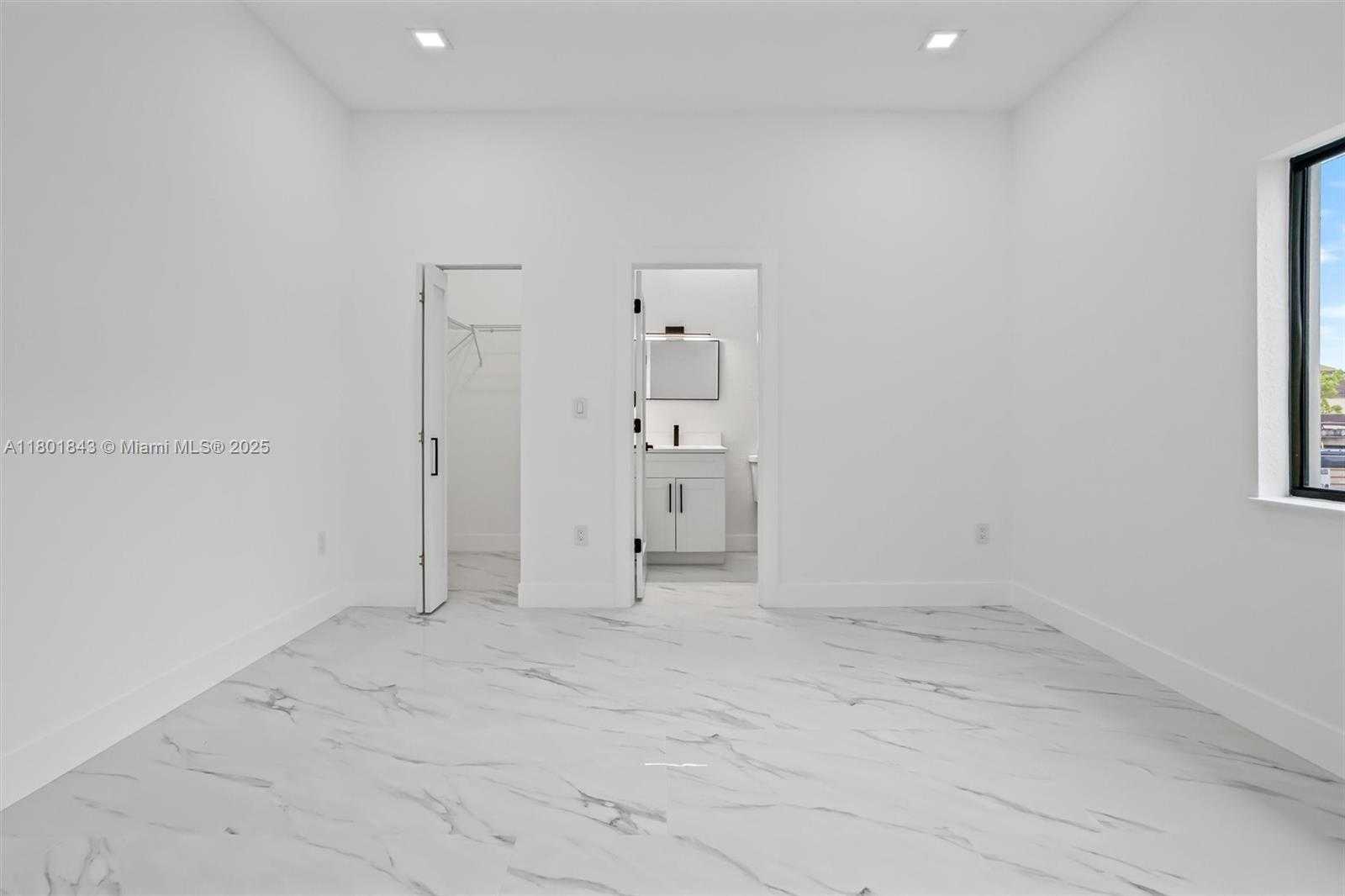 Small Image of 2536 NORTH WEST 15TH ST, Fort Lauderdale Number 16