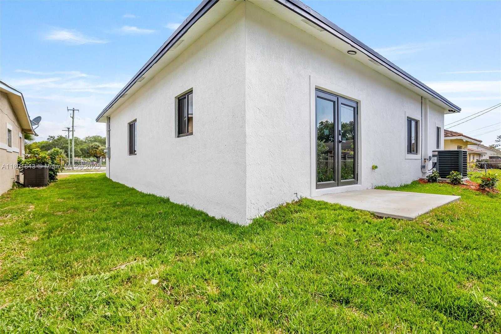 Small Image of 2536 NORTH WEST 15TH ST, Fort Lauderdale Number 21