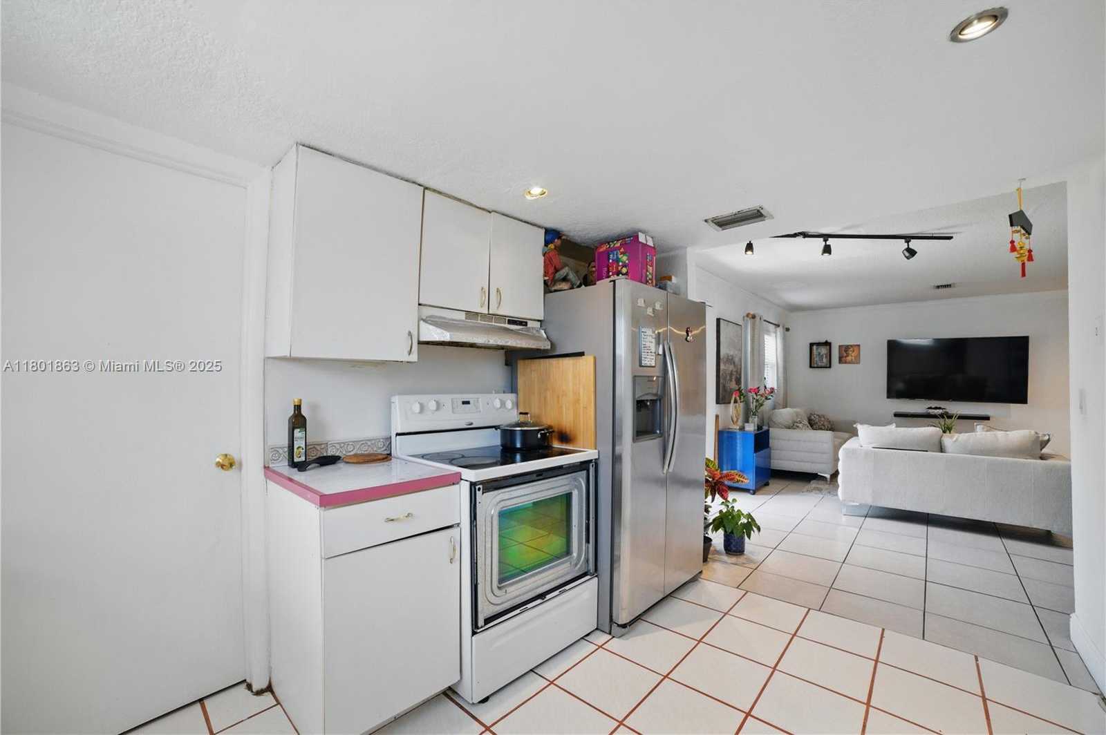 Small Image of 6400 SHERIDAN ST, Hollywood Number 10