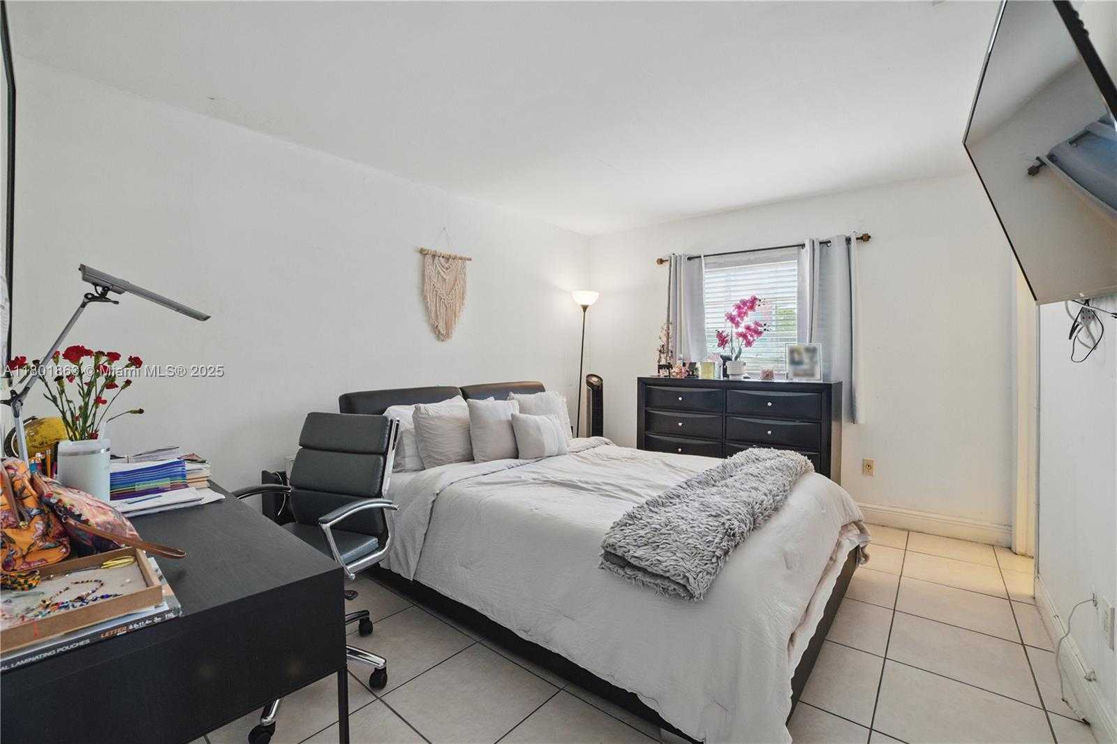 Small Image of 6400 SHERIDAN ST, Hollywood Number 13