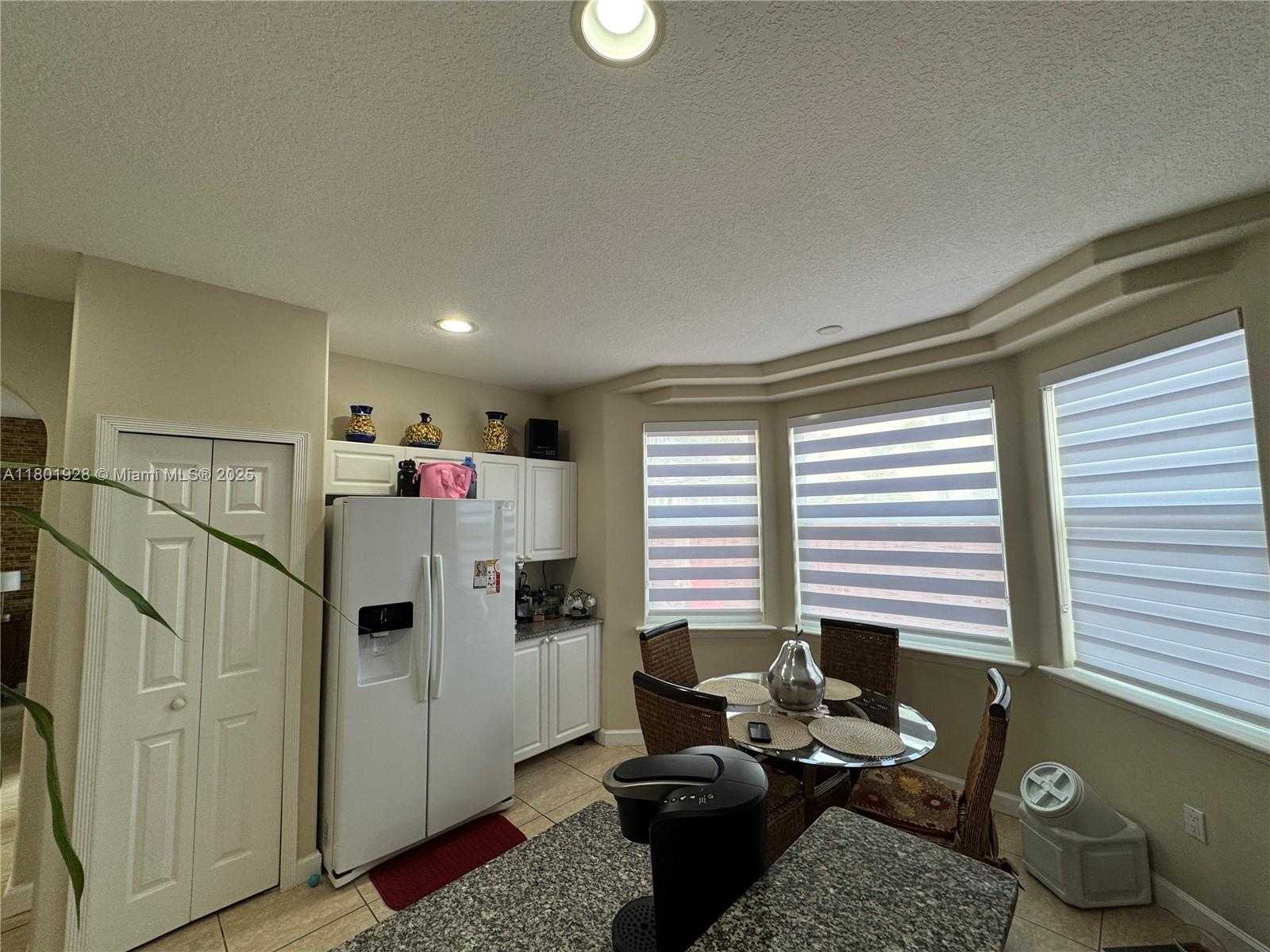 Small Image of 4892 NORTH WEST 109TH PL, Doral Number 15