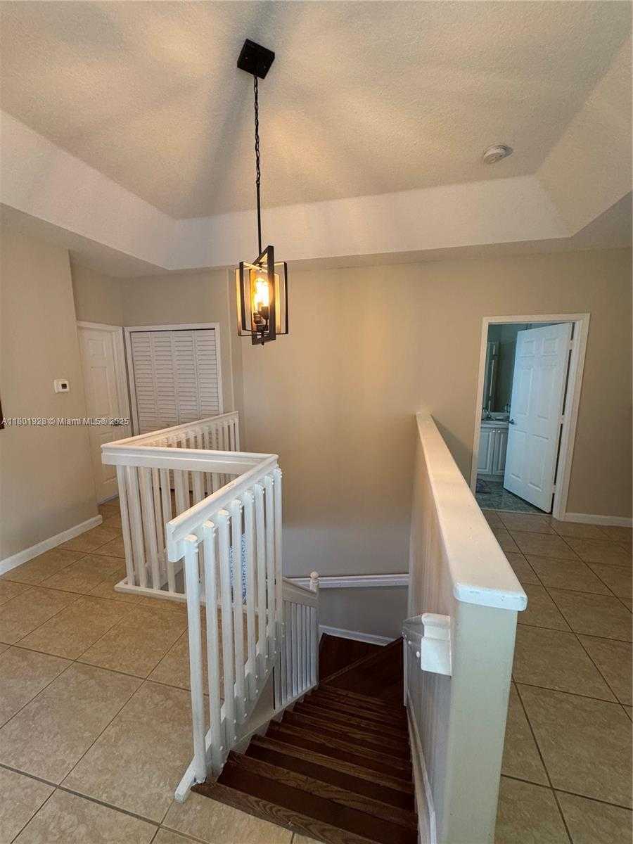 Small Image of 4892 NORTH WEST 109TH PL, Doral Number 23