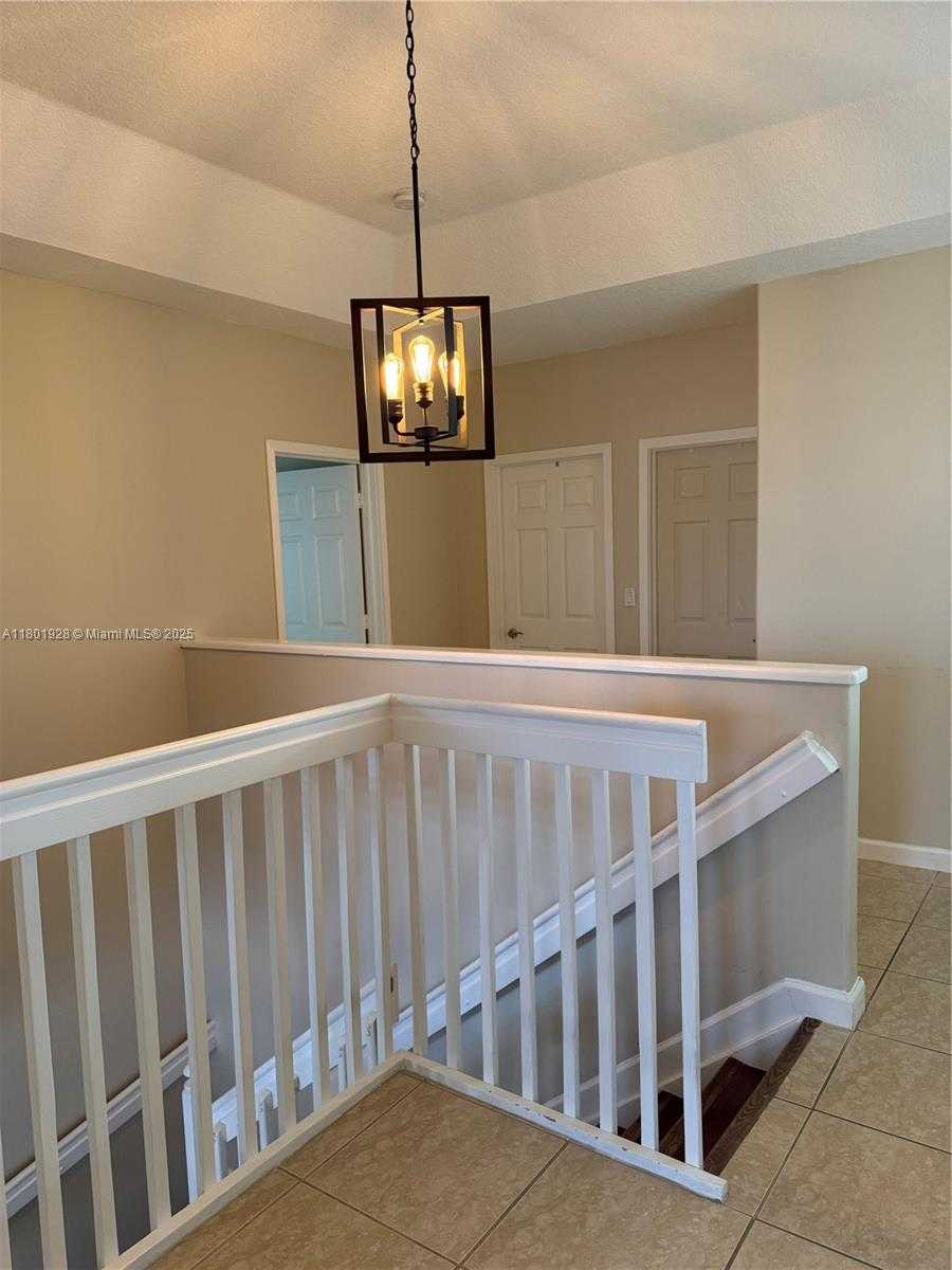 Small Image of 4892 NORTH WEST 109TH PL, Doral Number 24