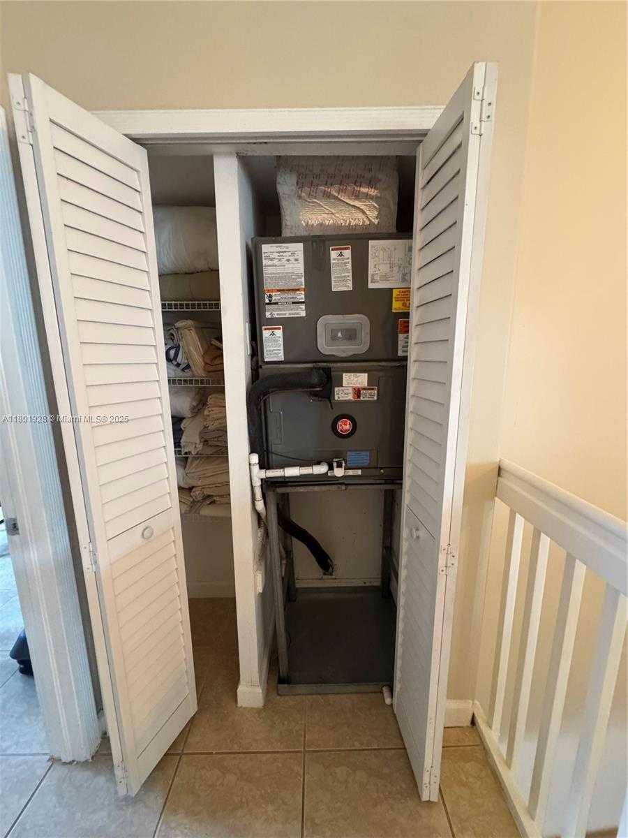 Small Image of 4892 NORTH WEST 109TH PL, Doral Number 25