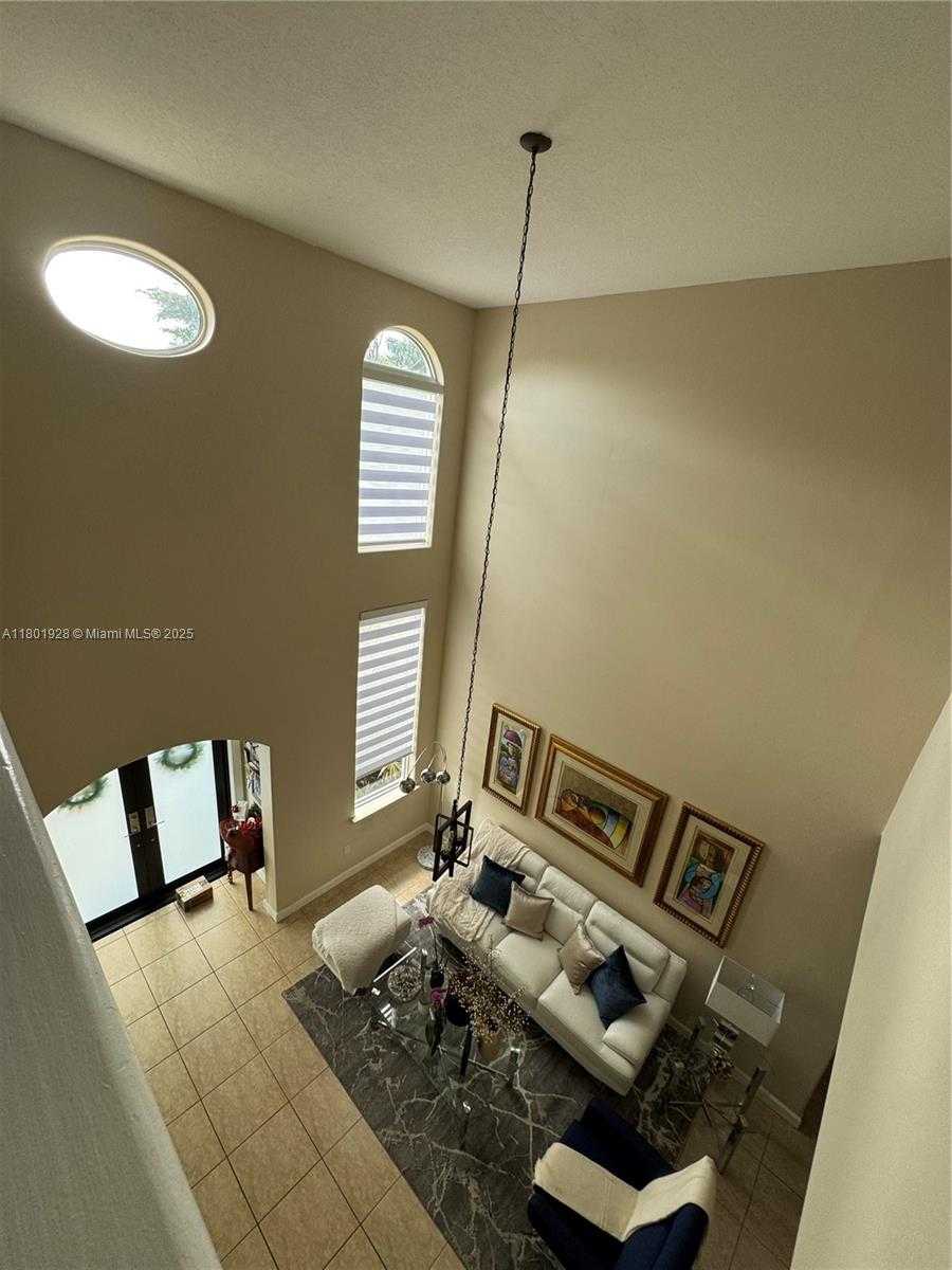 Small Image of 4892 NORTH WEST 109TH PL, Doral Number 9