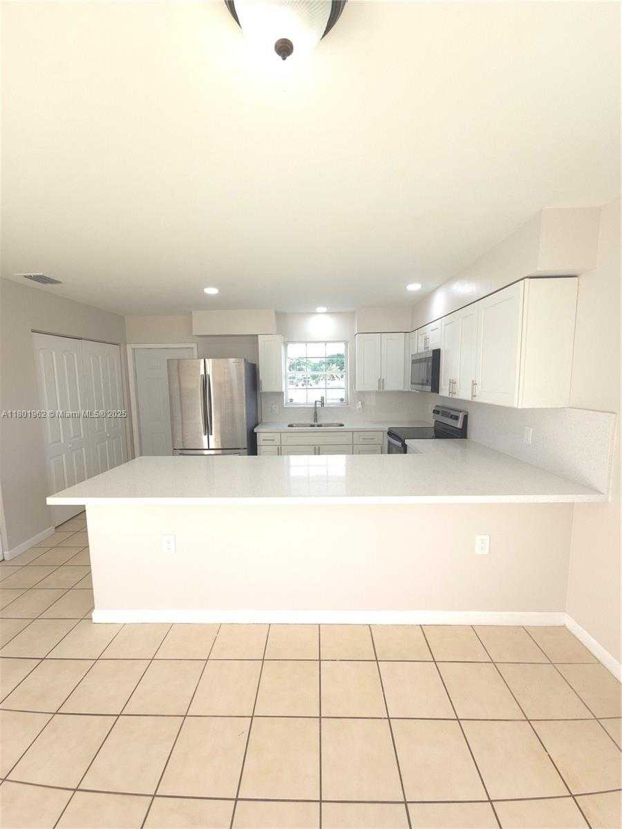 Small Image of 712 SOUTH WEST 6 ST, Homestead Number 10