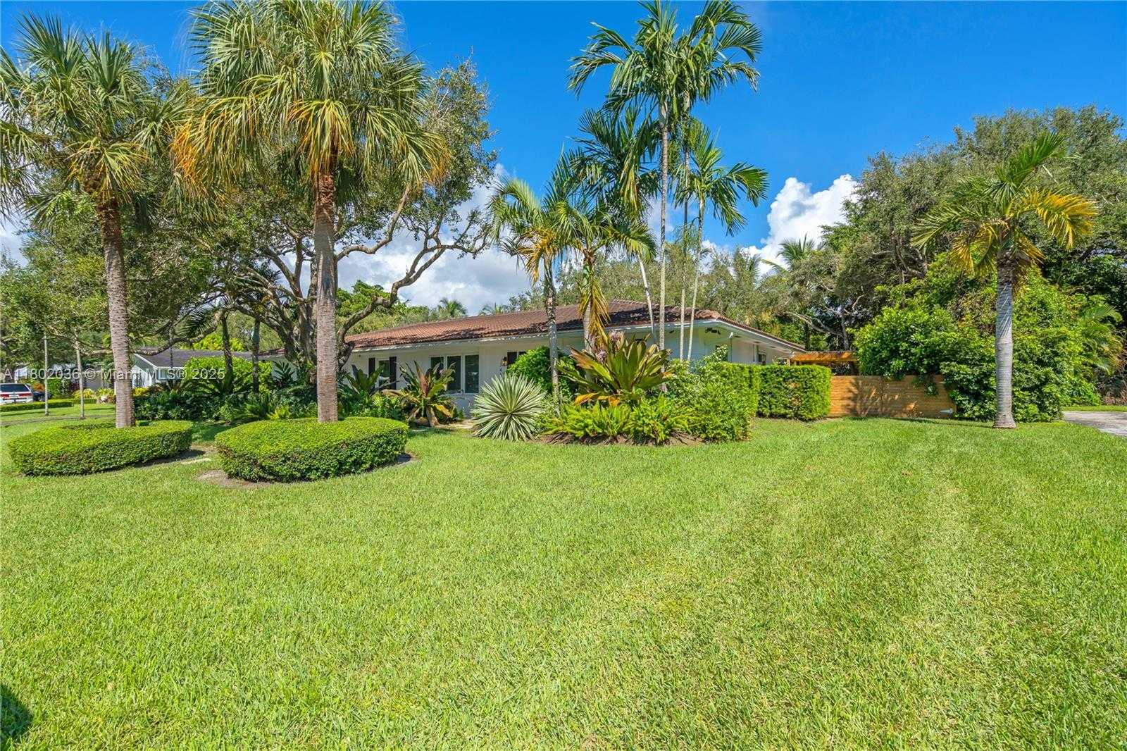 Small Image of 7465 SOUTH WEST 163RD ST, Palmetto Bay Number 3