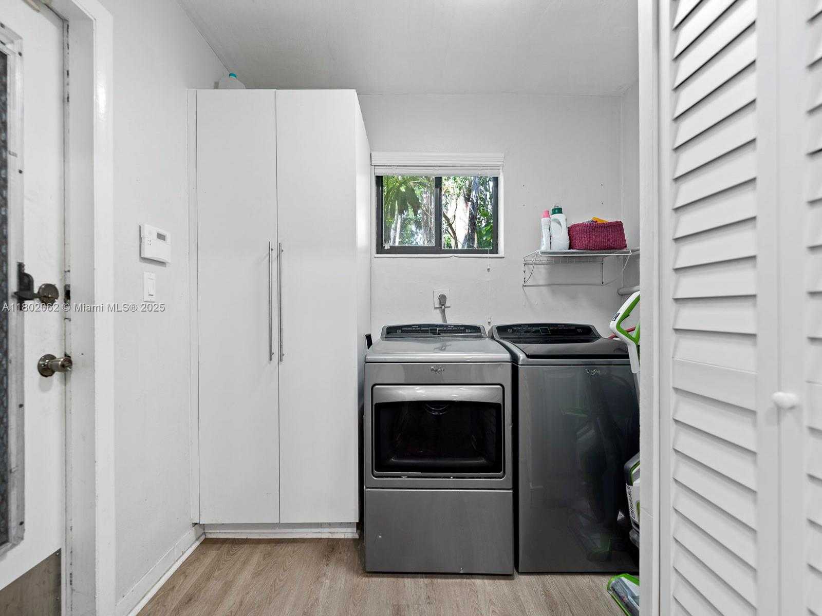 Small Image of 18710 BELMONT DR, Cutler Bay Number 14
