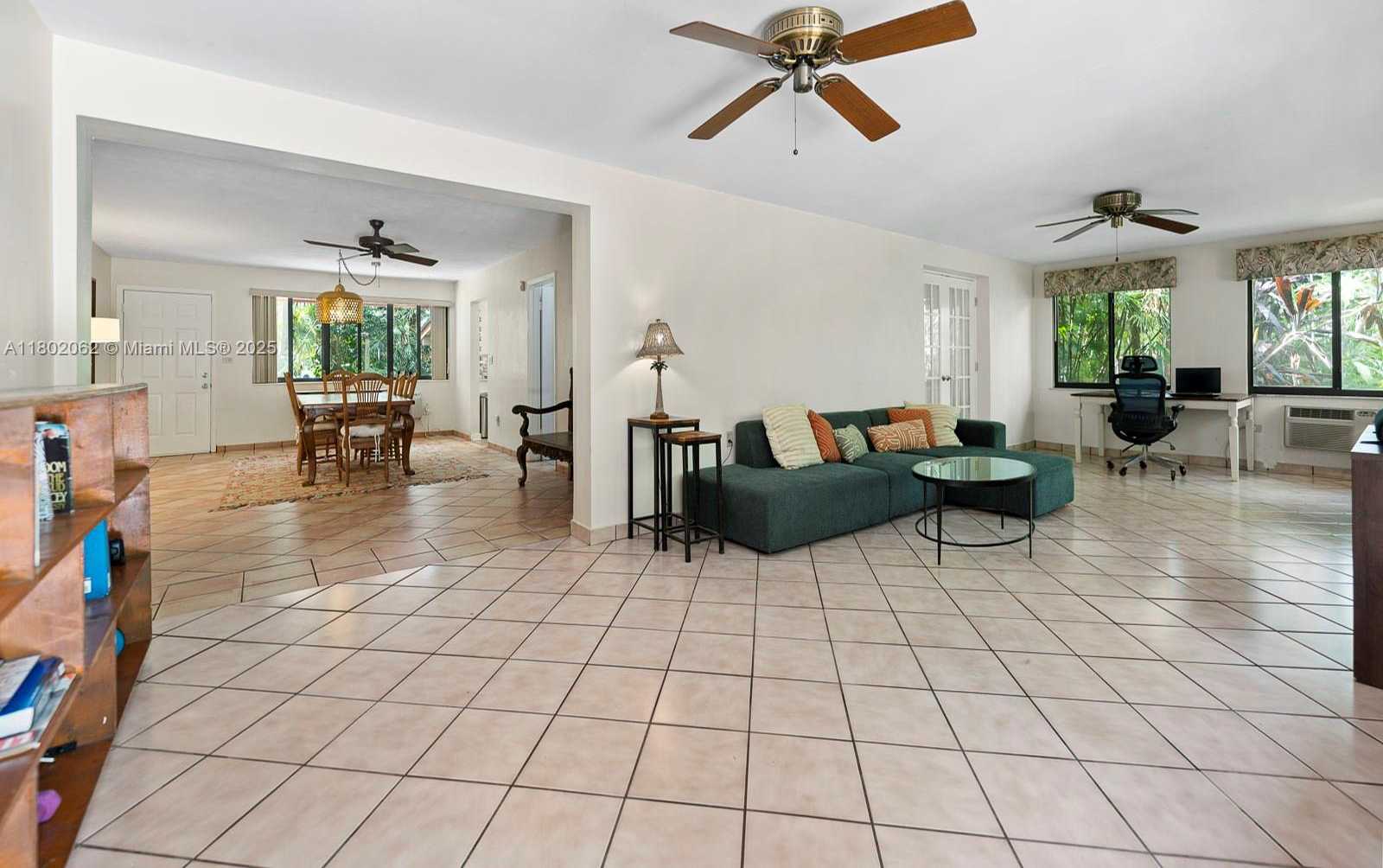 Small Image of 18710 BELMONT DR, Cutler Bay Number 17