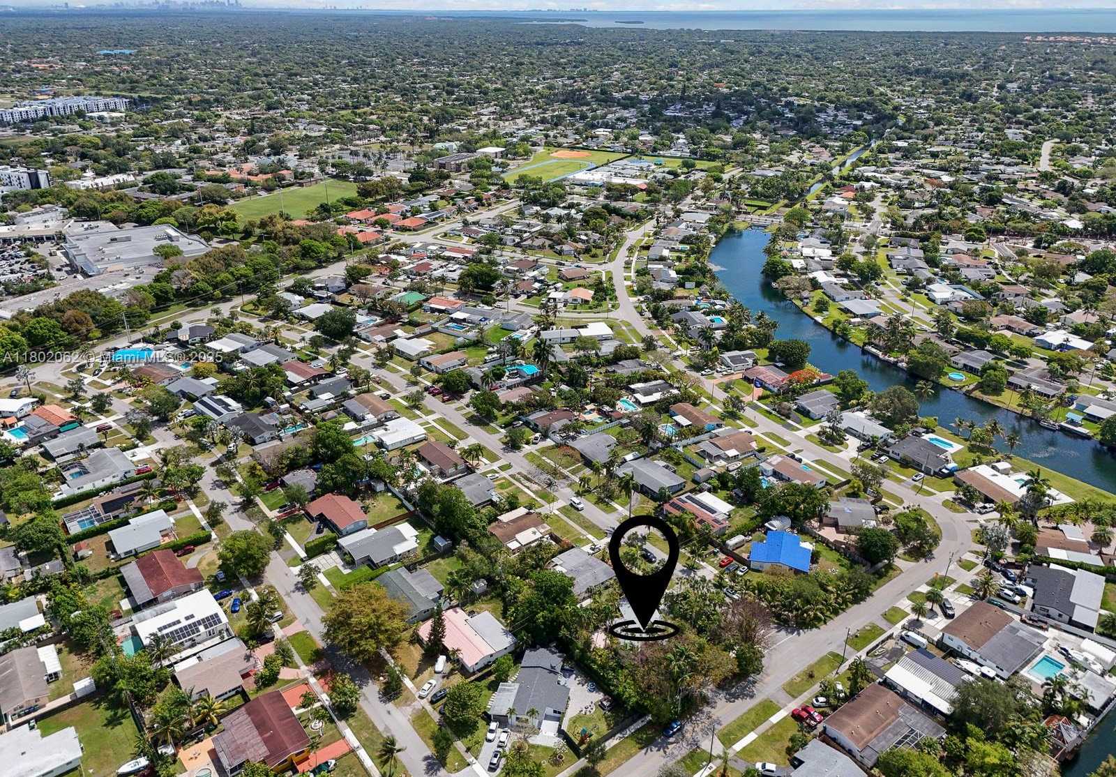 Small Image of 18710 BELMONT DR, Cutler Bay Number 2