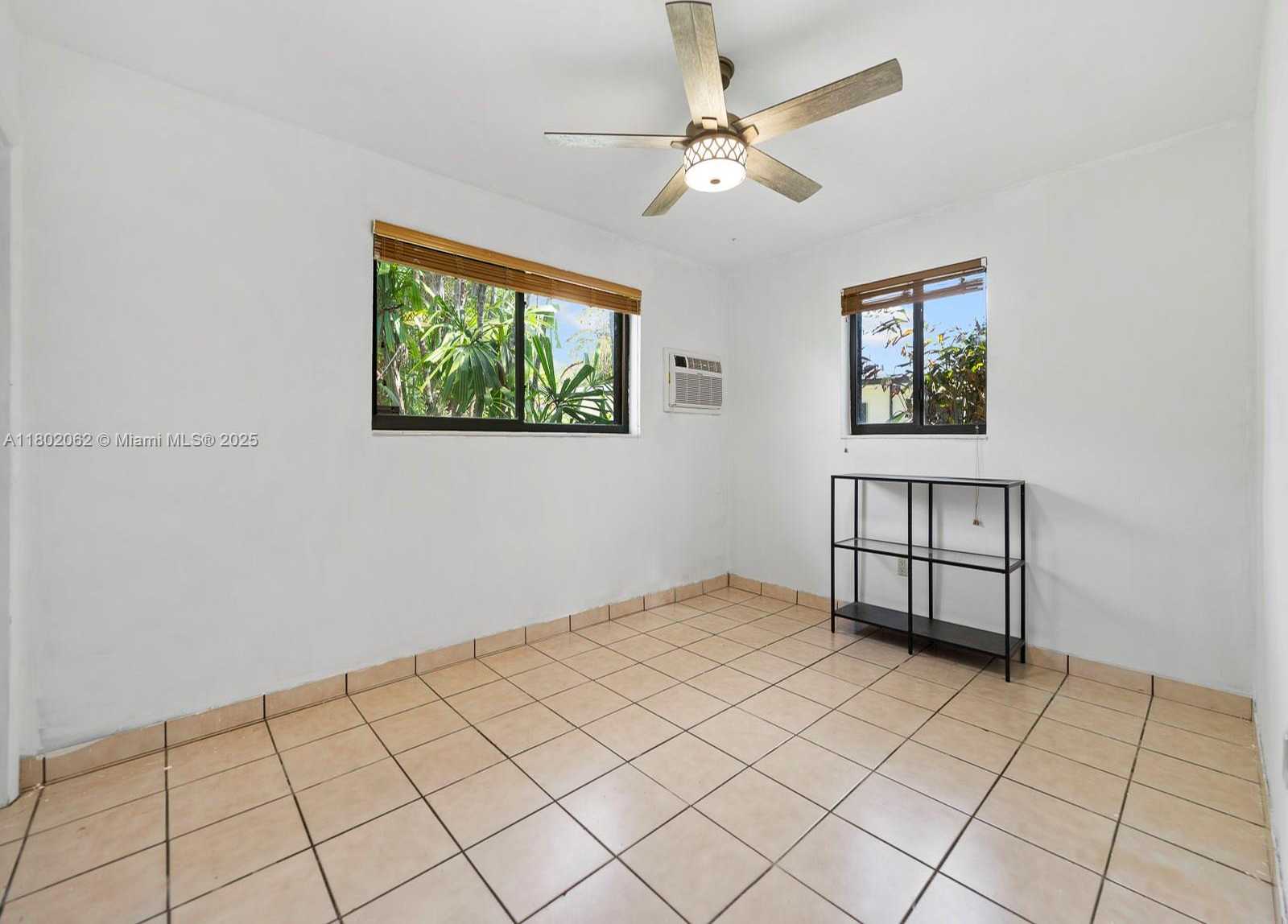 Small Image of 18710 BELMONT DR, Cutler Bay Number 24