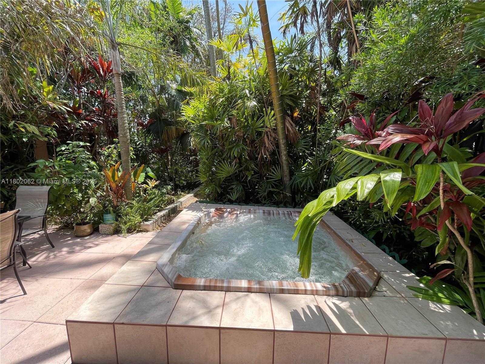 Small Image of 18710 BELMONT DR, Cutler Bay Number 3