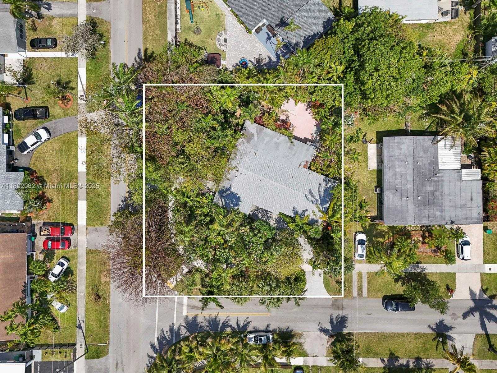 Small Image of 18710 BELMONT DR, Cutler Bay Number 51