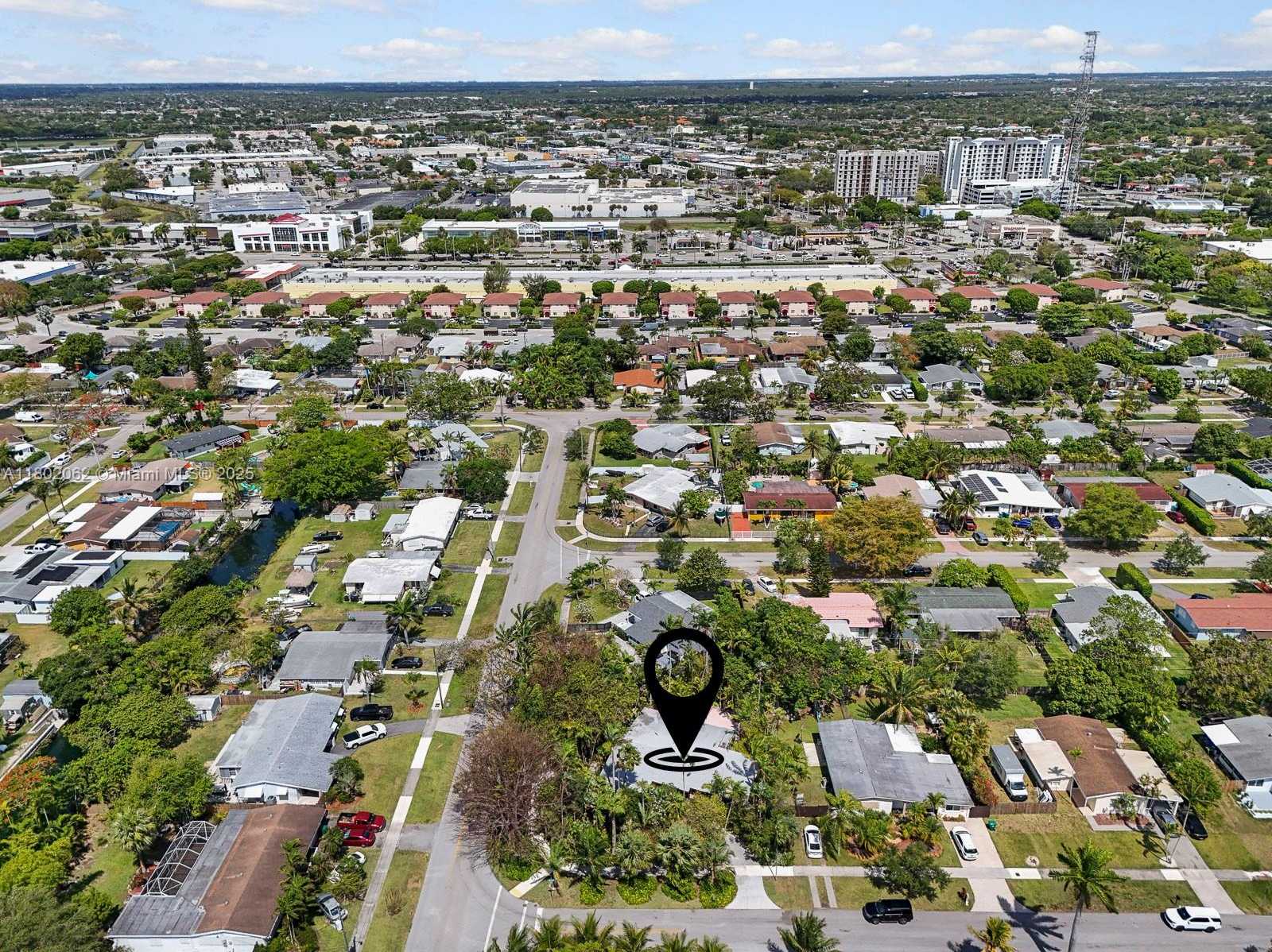 Small Image of 18710 BELMONT DR, Cutler Bay Number 52