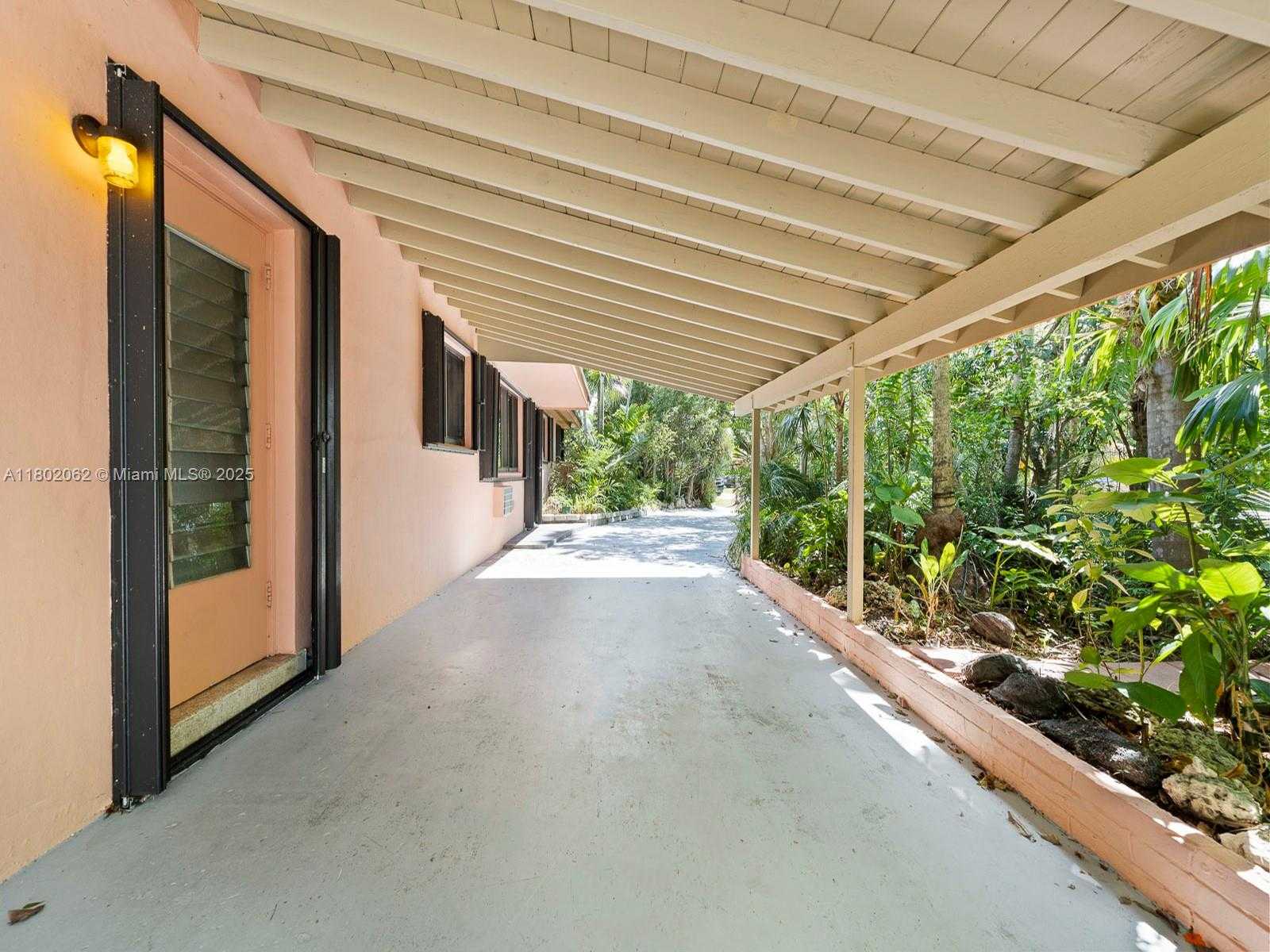 Small Image of 18710 BELMONT DR, Cutler Bay Number 53
