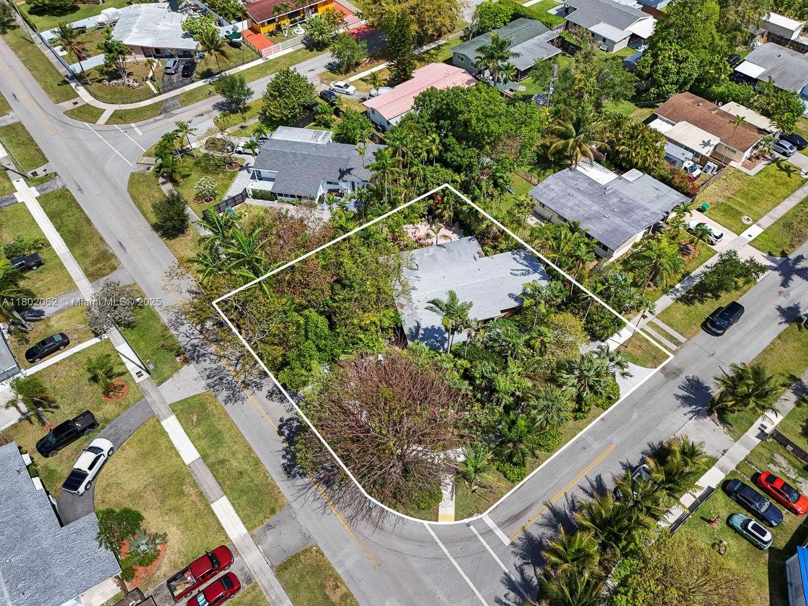 Small Image of 18710 BELMONT DR, Cutler Bay Number 60