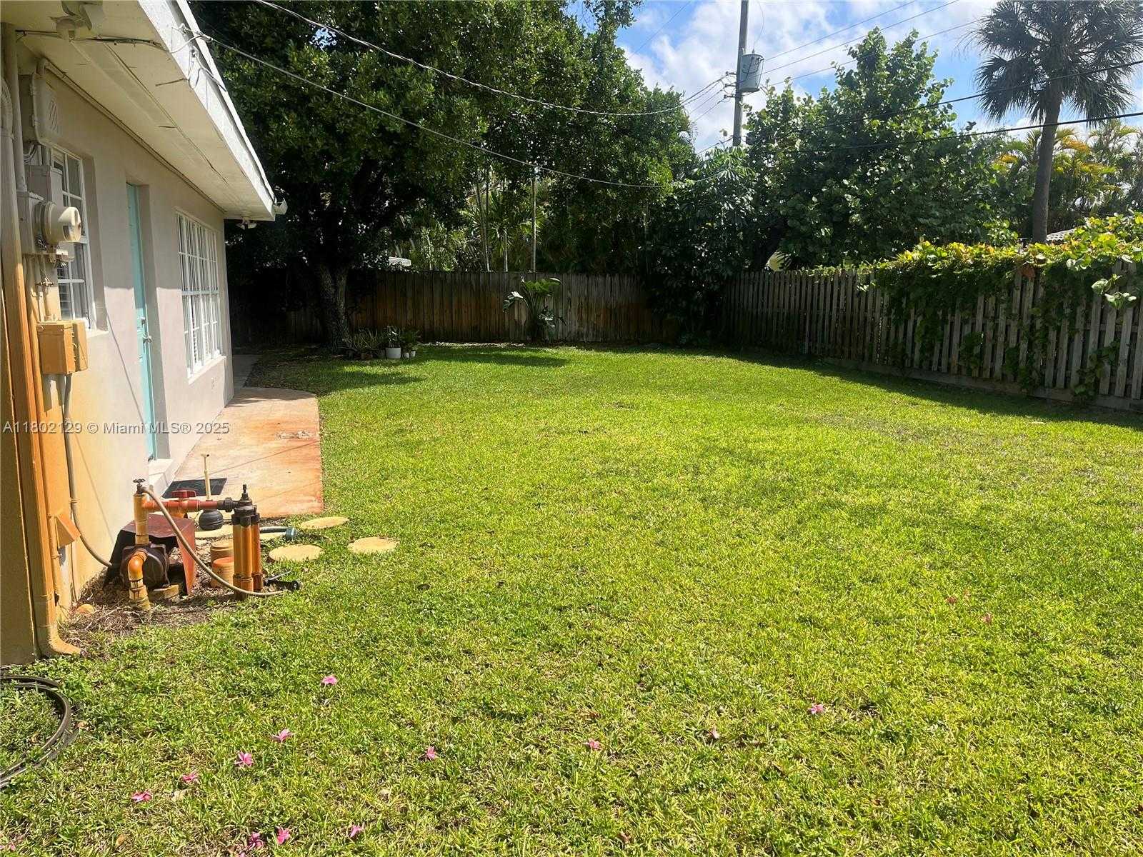 Small Image of 4441 NORTH EAST 17TH AVE, Oakland Park Number 3